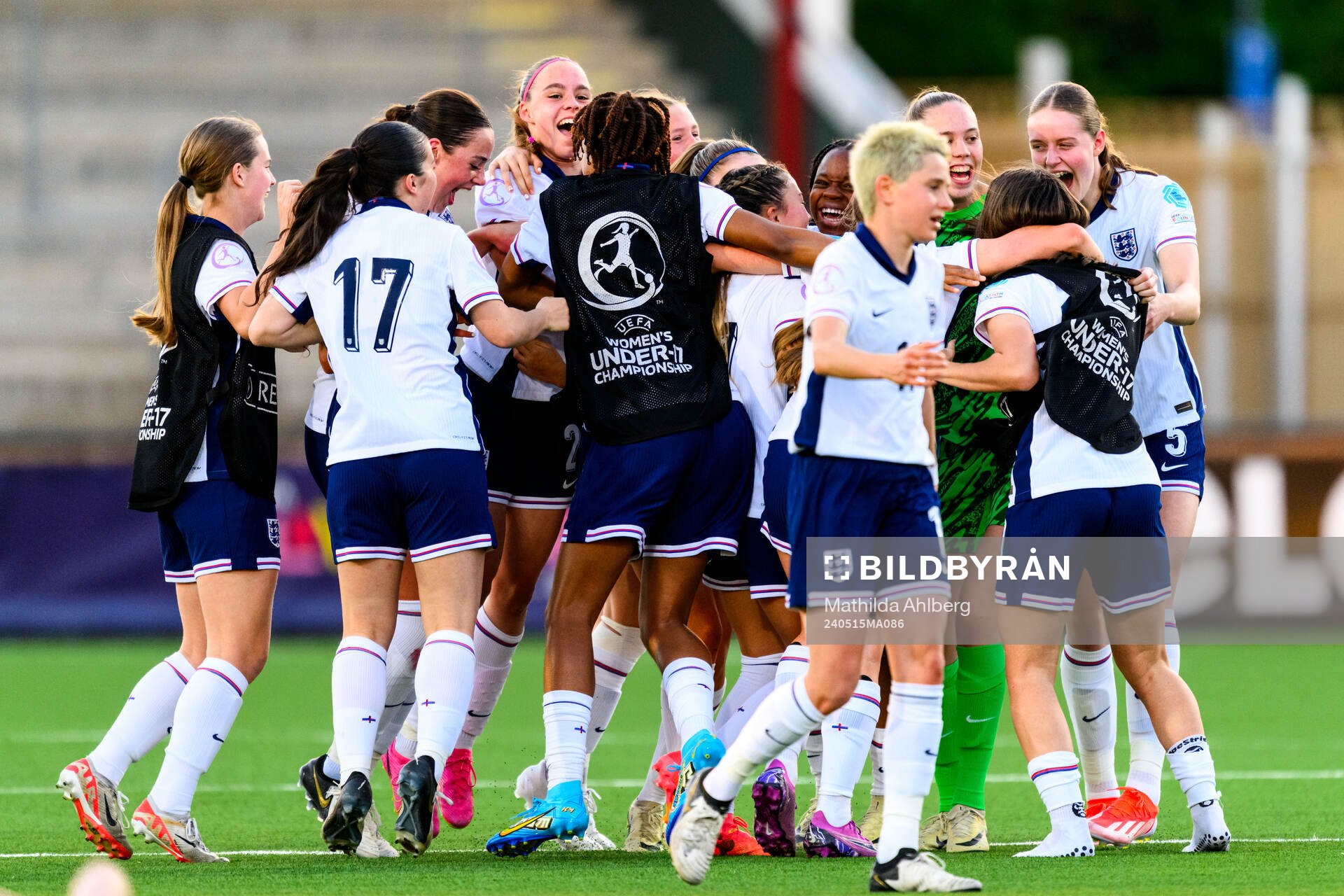 Players of England celebrate