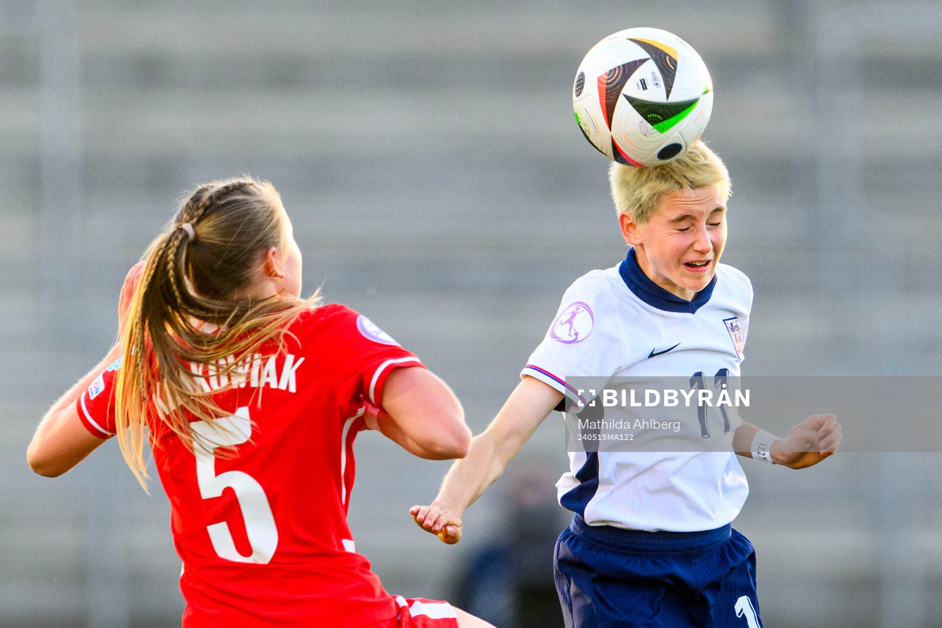 Lola Brown of England