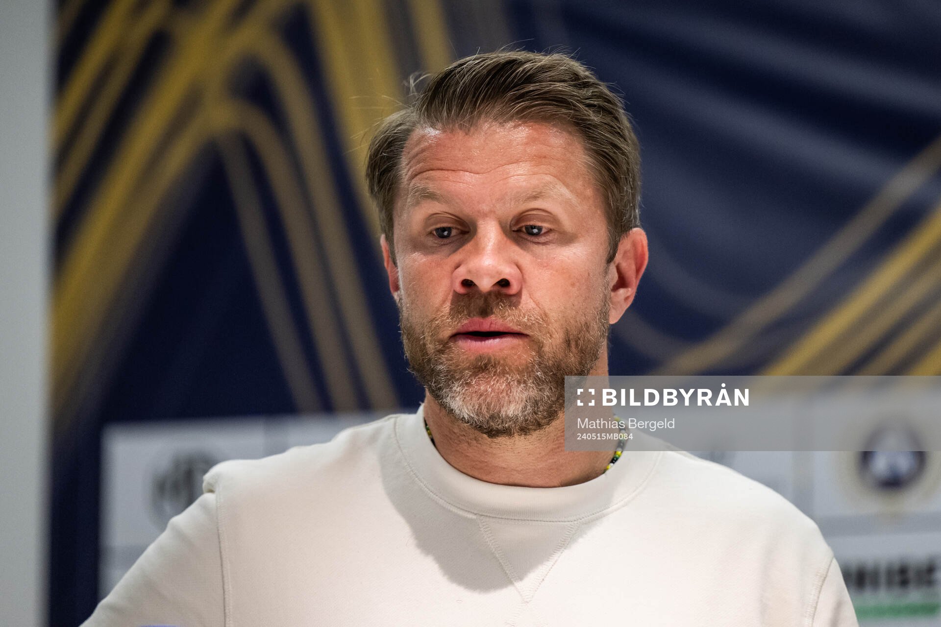 Häckens tränare Pål Arne Johansen på presskonferensen