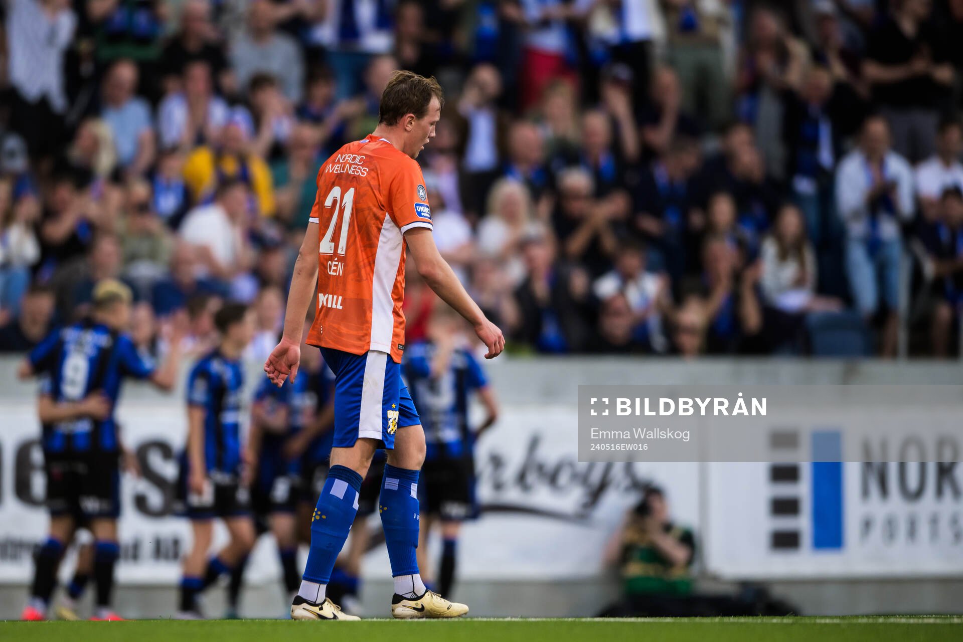 IFK Göteborgs Adam Carlén deppar