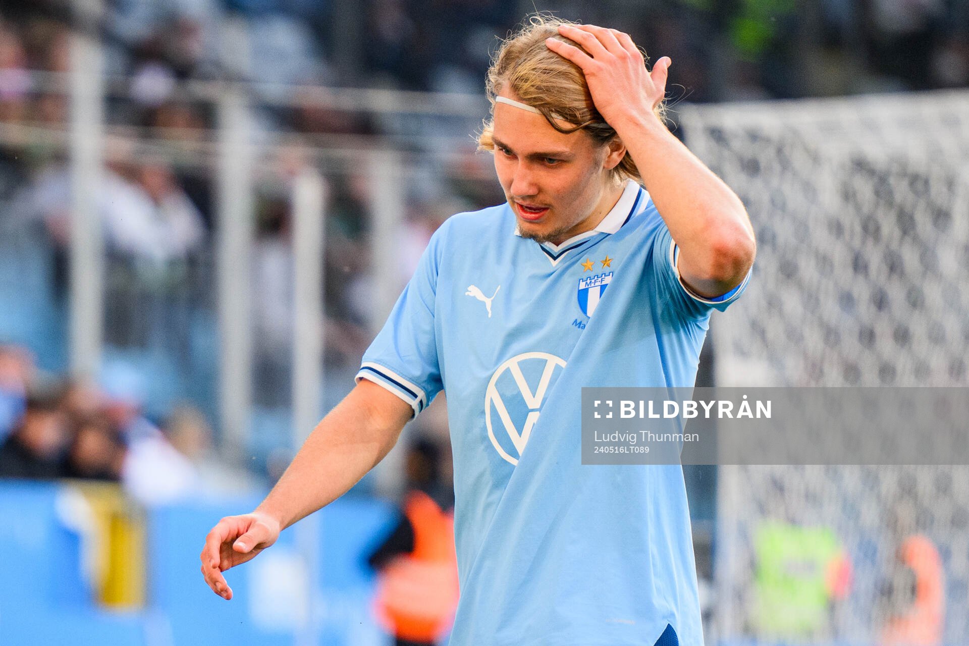 Malmö FFs Sebastian Nanasi deppar