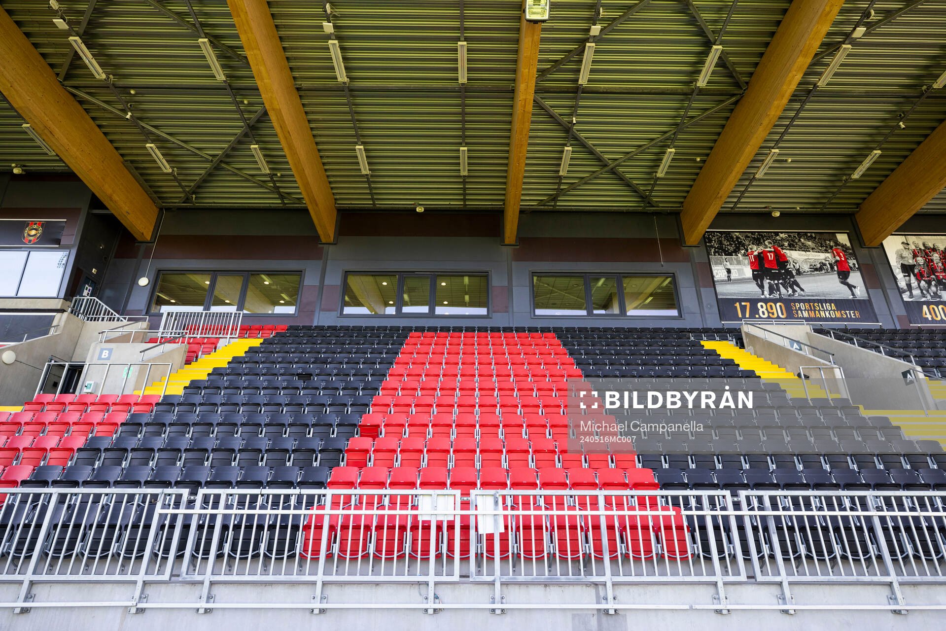 Vy på läktaren innan fotbollsmatchen i Allsvenskan mellan