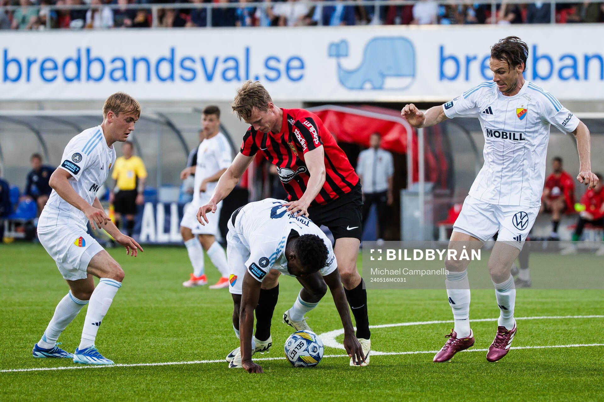 Brommapojkarnas Torbjörn Lysaker Heggem och Djurgårdens