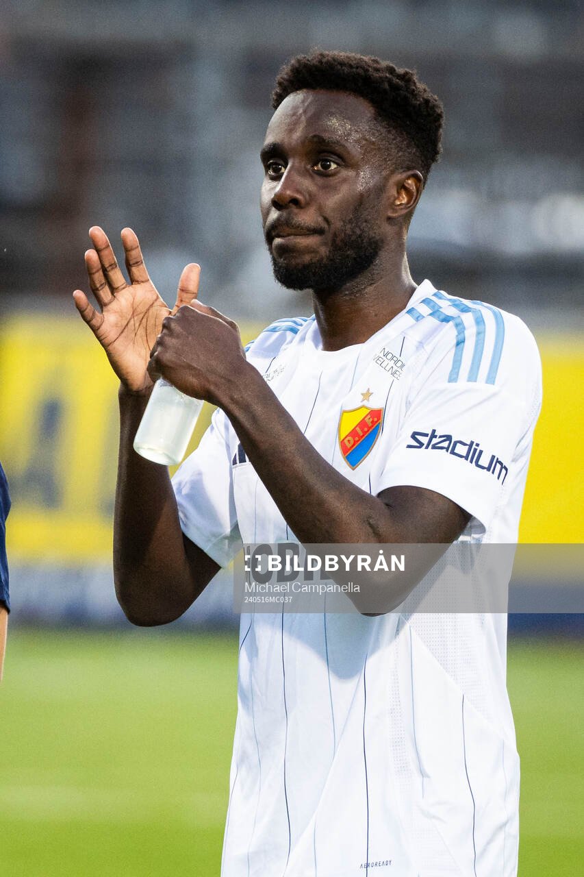 Djurgårdens Tokmac Nguen jublar efter fotbollsmatchen i Allsvenskan mellan Brommapojkarna och Djurgården den 16 maj 2024 i Stockholm.