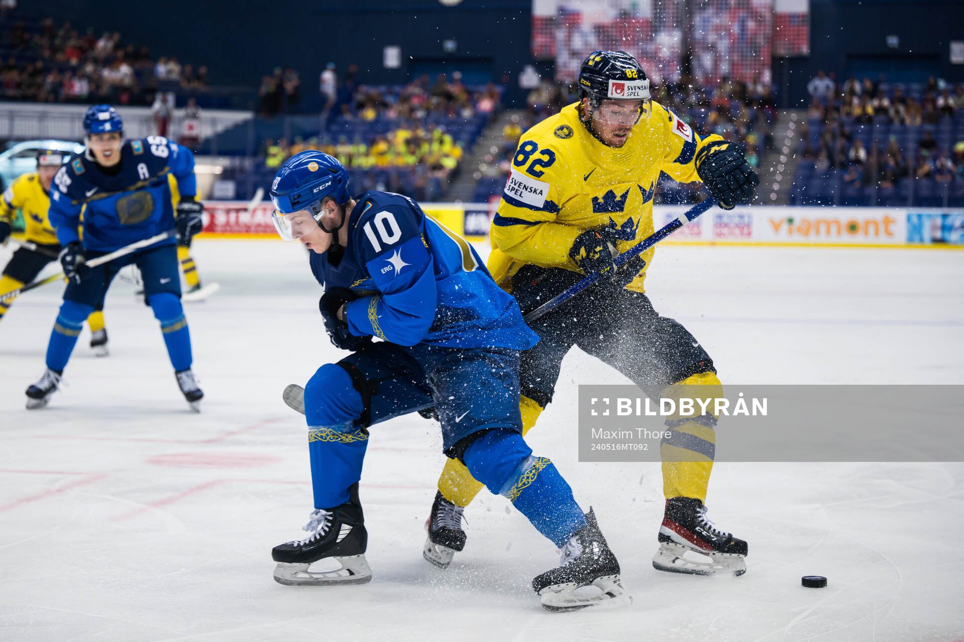 Nikita Mikhailis of Kazakhstan and Jesper Frödén of Sweden