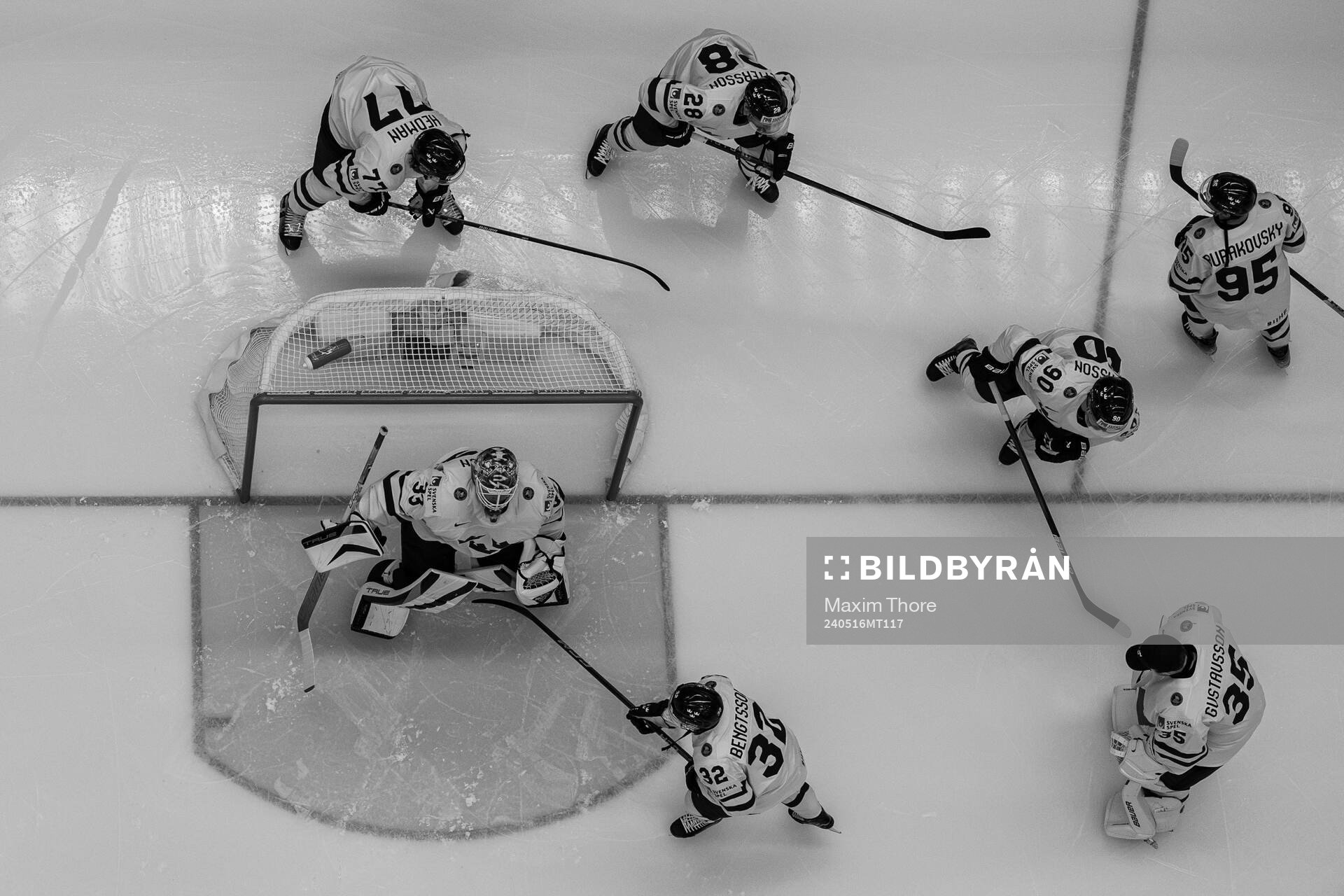 Goaltender Samuel Ersson of Sweden with teammates
