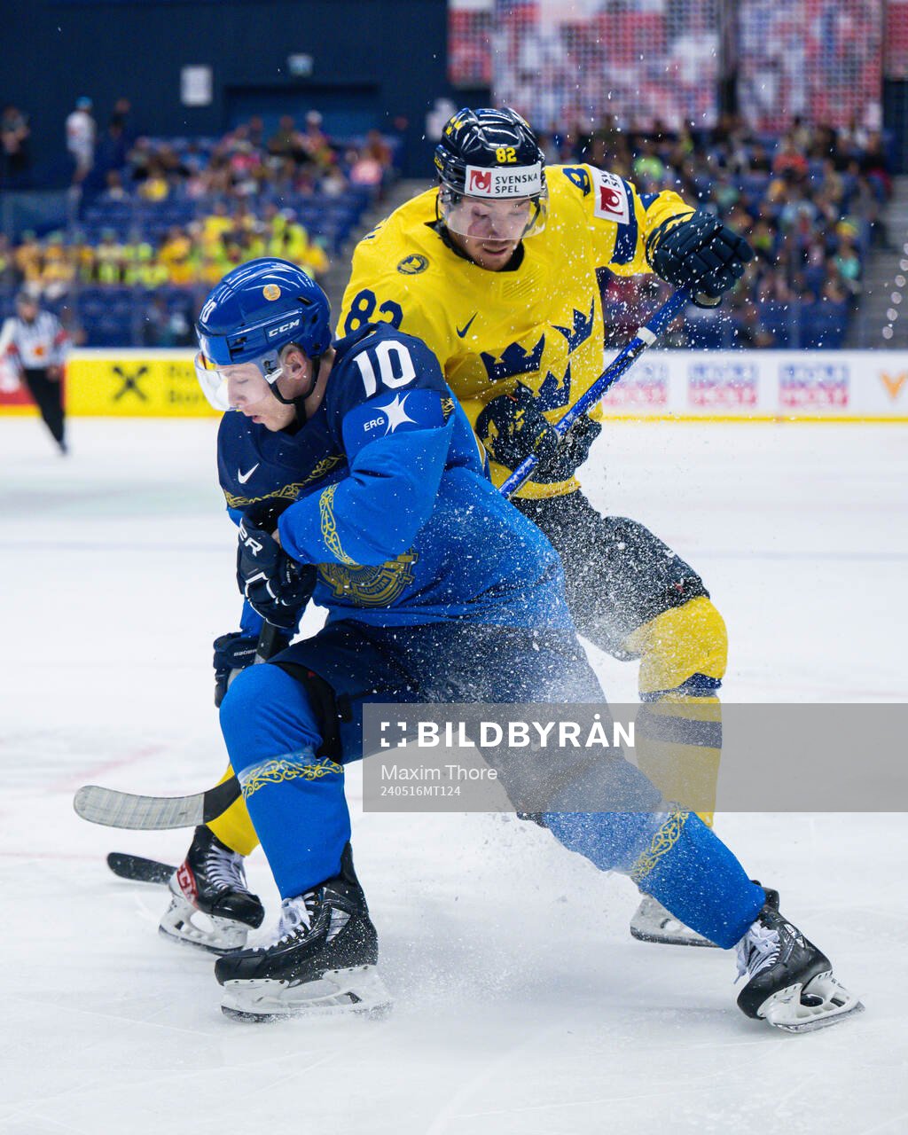 Nikita Mikhailis of Kazakhstan and Jesper Frödén of Sweden