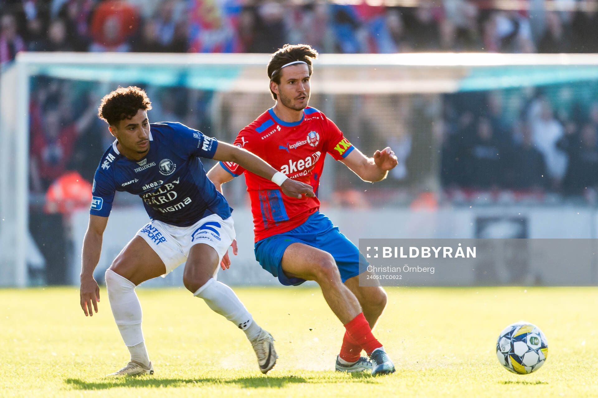 Trelleborgs Othmane Salama och Helsingborgs Wilhelm Loeper