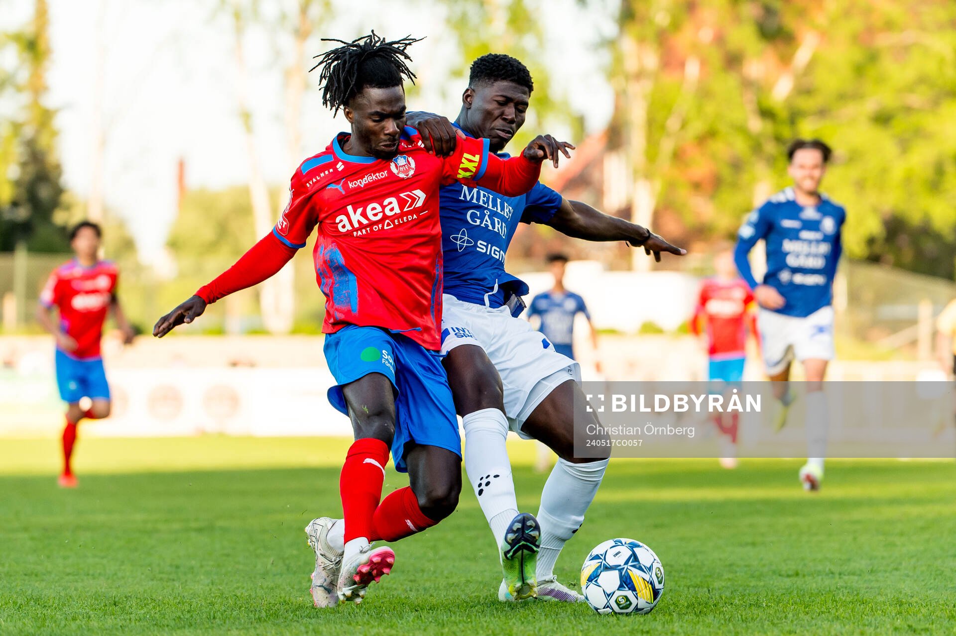 Helsingborgs Benjamin Acquah och Trelleborgs Abel Ogwuche