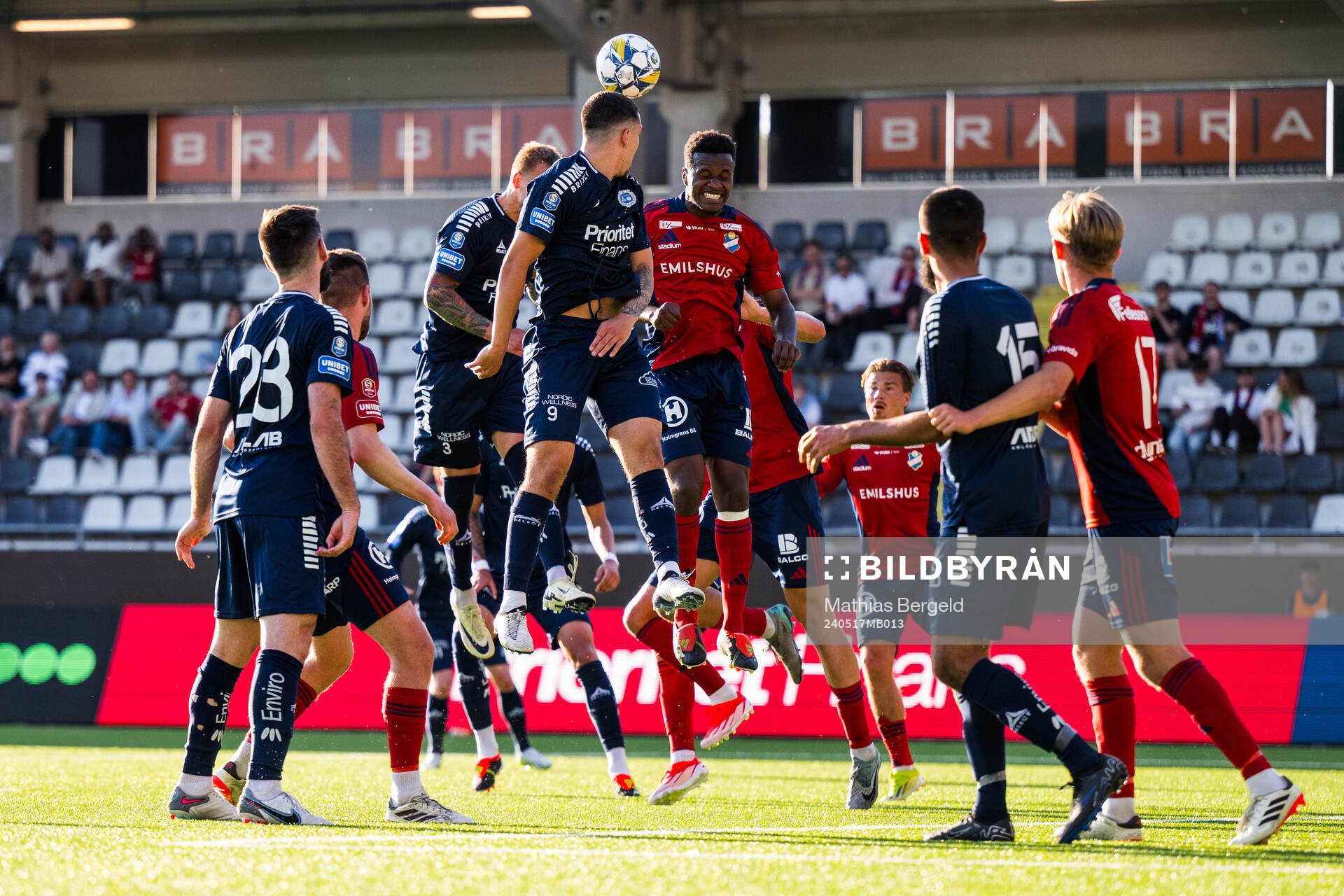 Utsiktens Lucas Lima och Östers Manasse Kusu