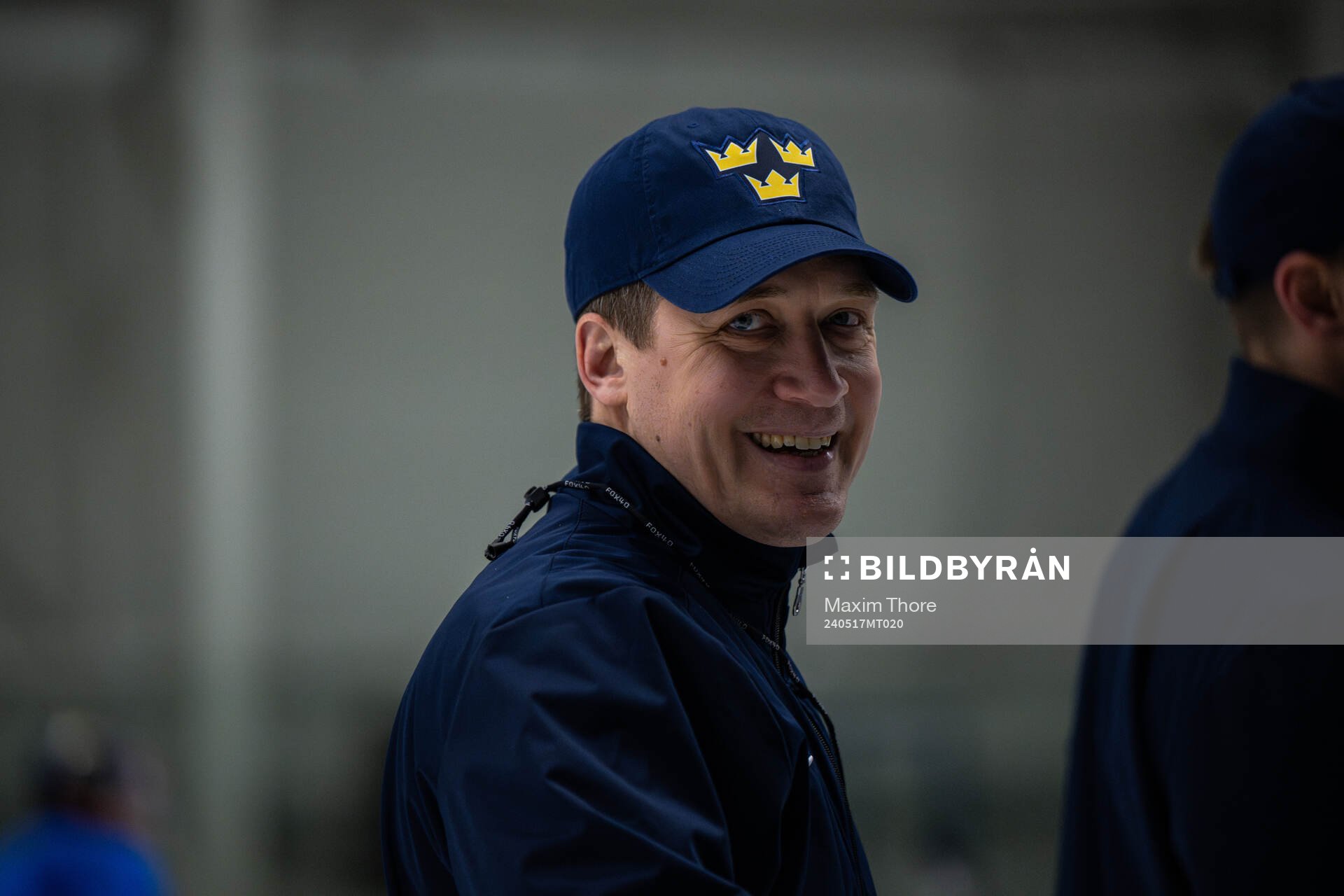 Head coach Sam Hallam of Sweden at a practice session