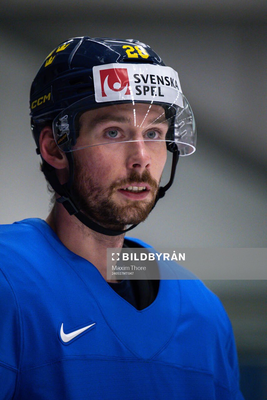 Marcus Pettersson of Sweden at a practice session