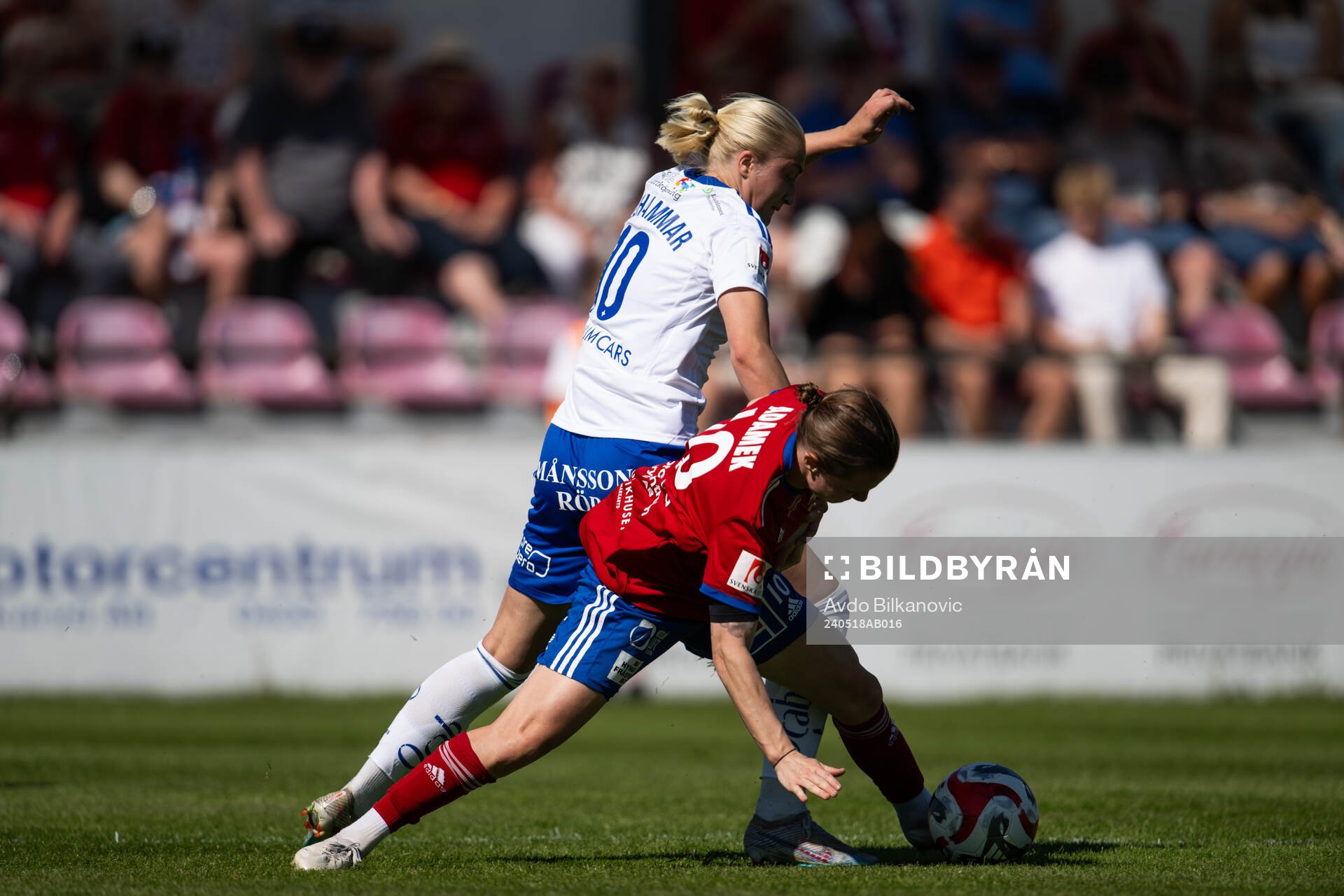 Vittsjös Kayla Adamek och IFK Norrköpings Wilma Leidhammar