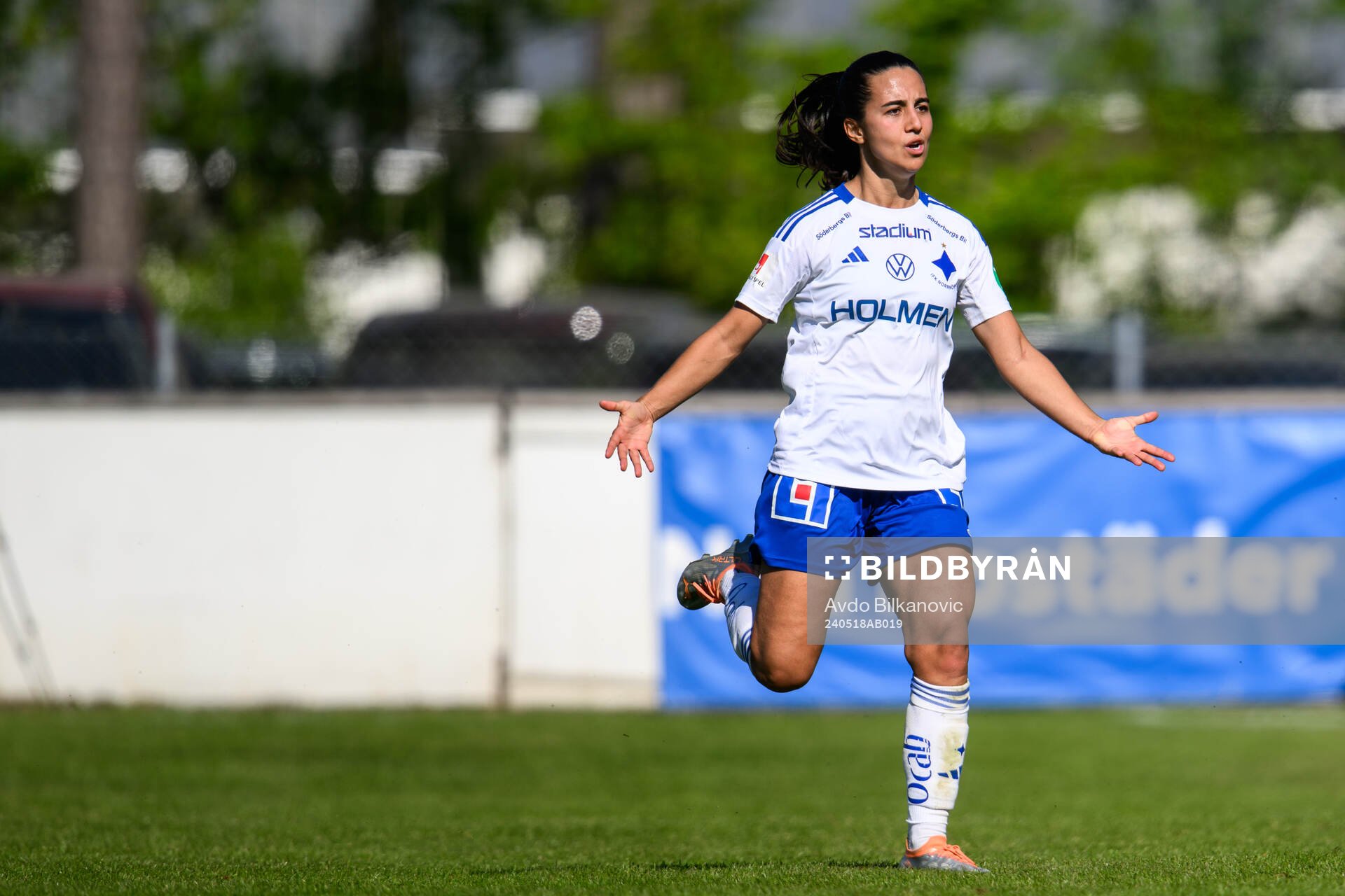 IFK Norrköpings Vesna Milivojevic jublar