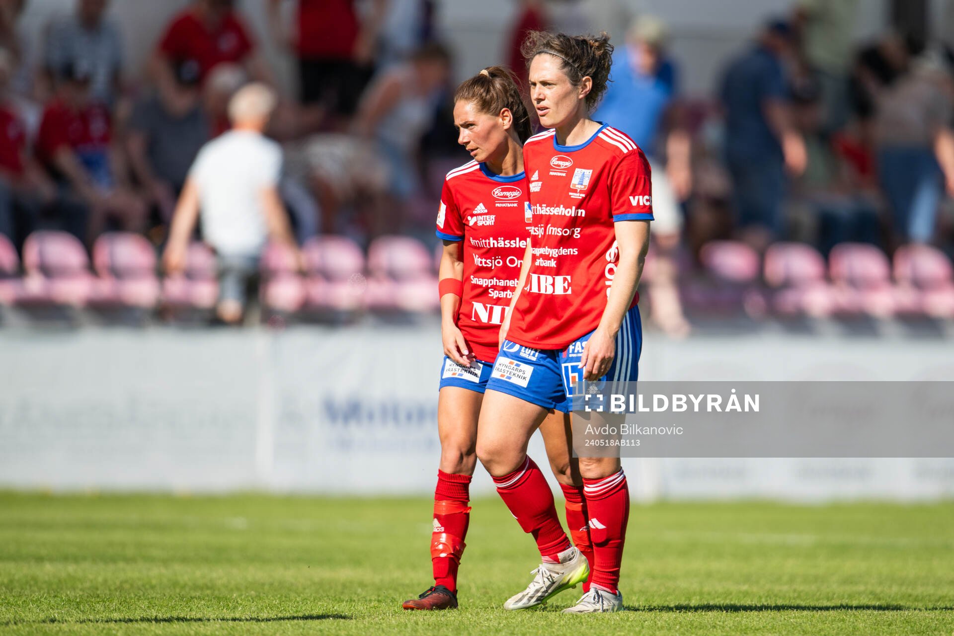 Vittsjös Shannon Woeller och Elisabet Klinga deppar