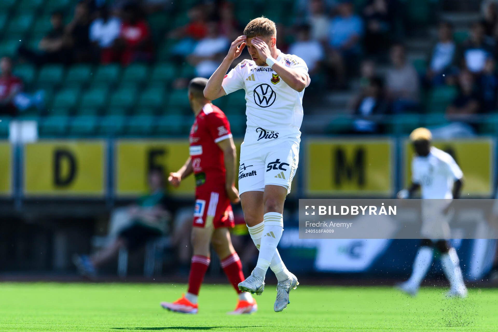 Östersunds Mykola Musolitin deppar