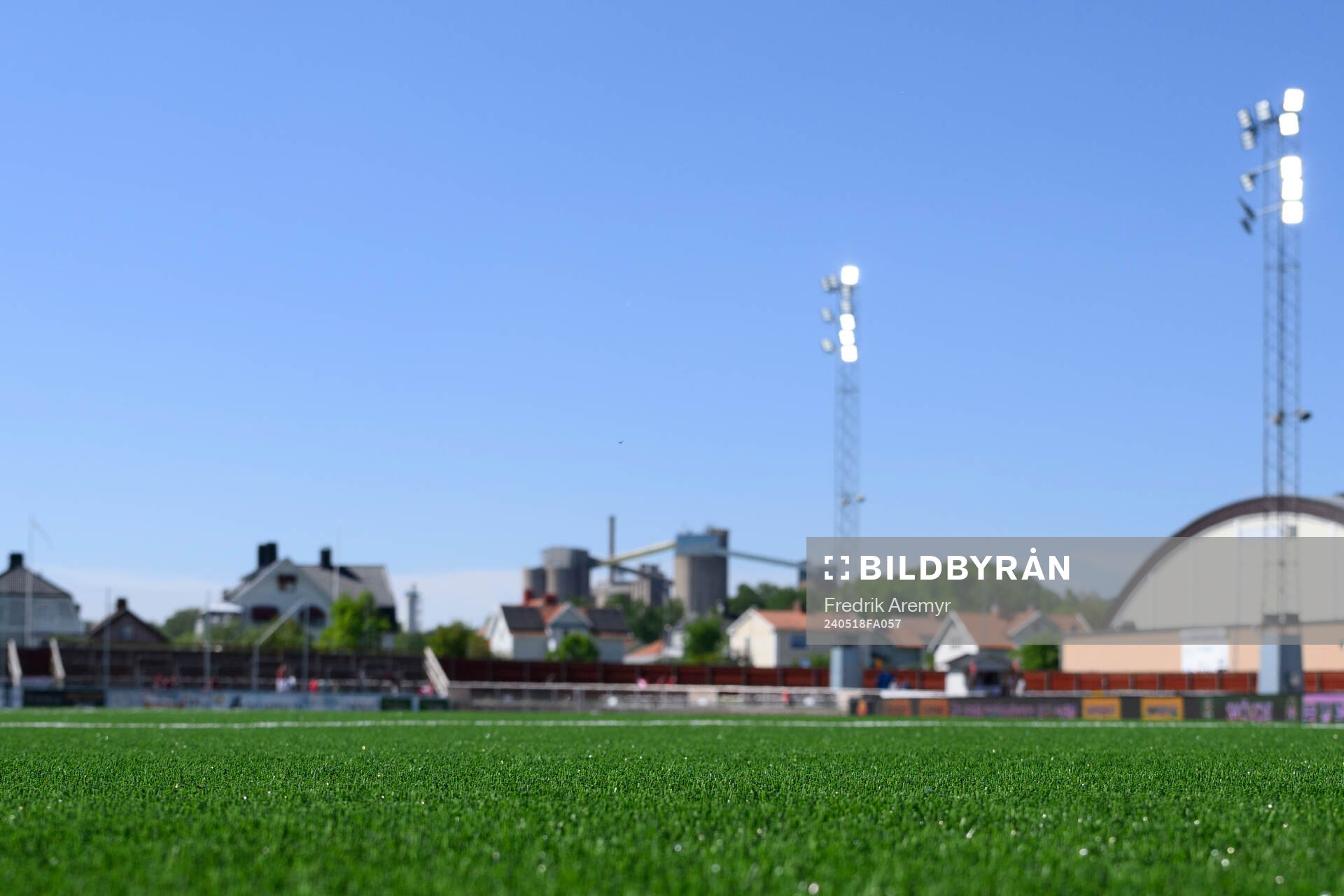 Konstgräs på Södermalms IP efter fotbollsmatchen i Superettan mellan Skövde AIK och Östersund den 18 maj 2024 i Skövde. 