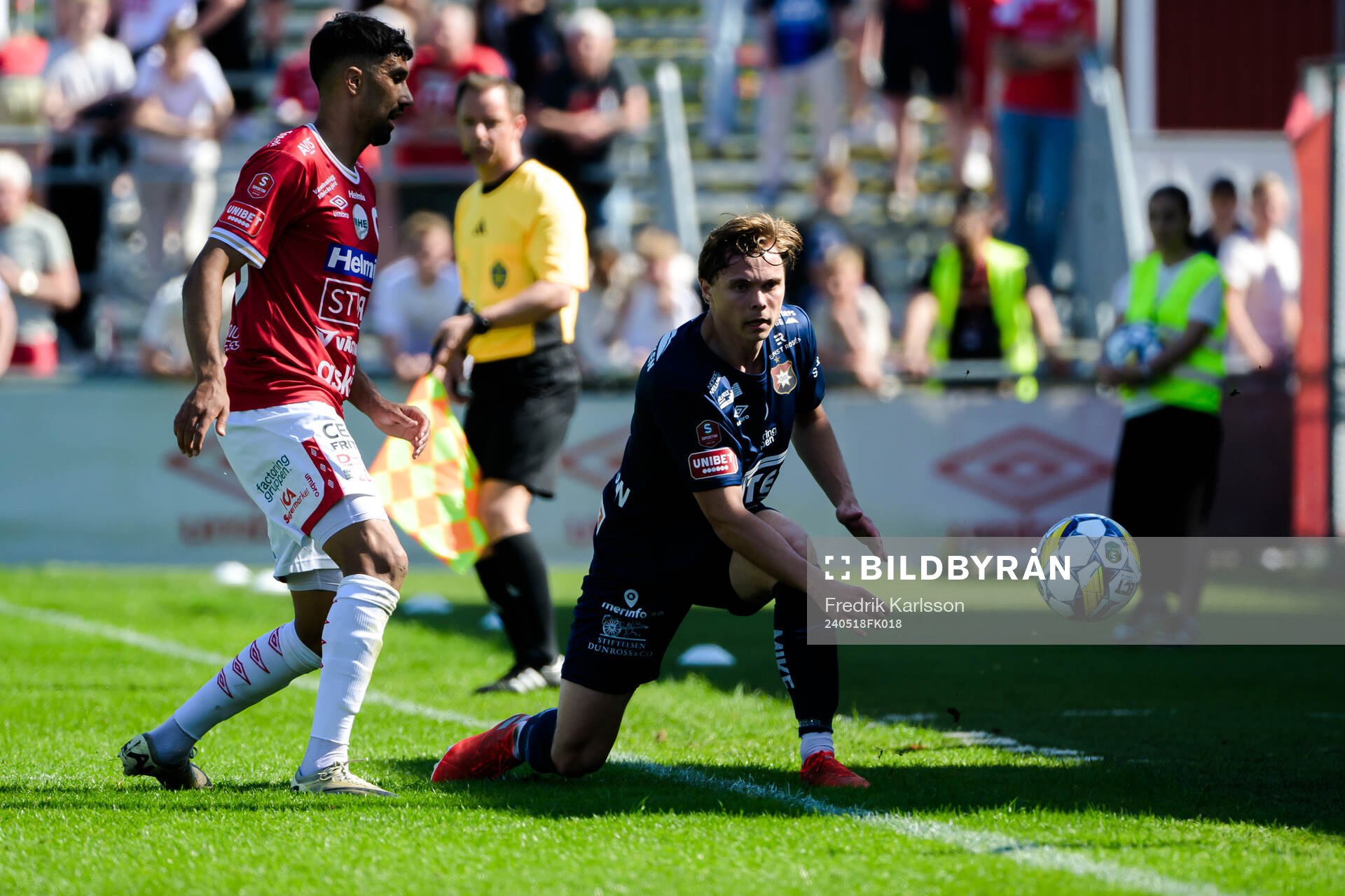 Degerfors Elyas Bouzaiene och Örgrytes Linus Tagesson