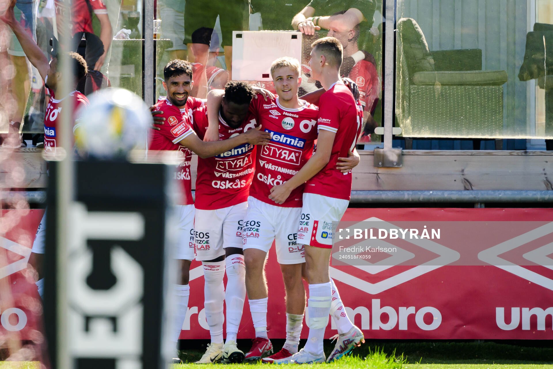 Degerfors Elyas Bouzaiene, Nasiru Moro och Elias Pihlström jublar efter 2-1 under fotbollsmatchen i Superettan mellan Degerfors och Örgryte den 18 maj 2024 i Degerfors.