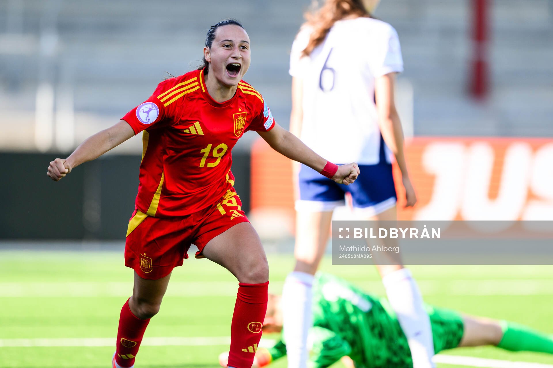 Alba Cerrato of Spain celebrates