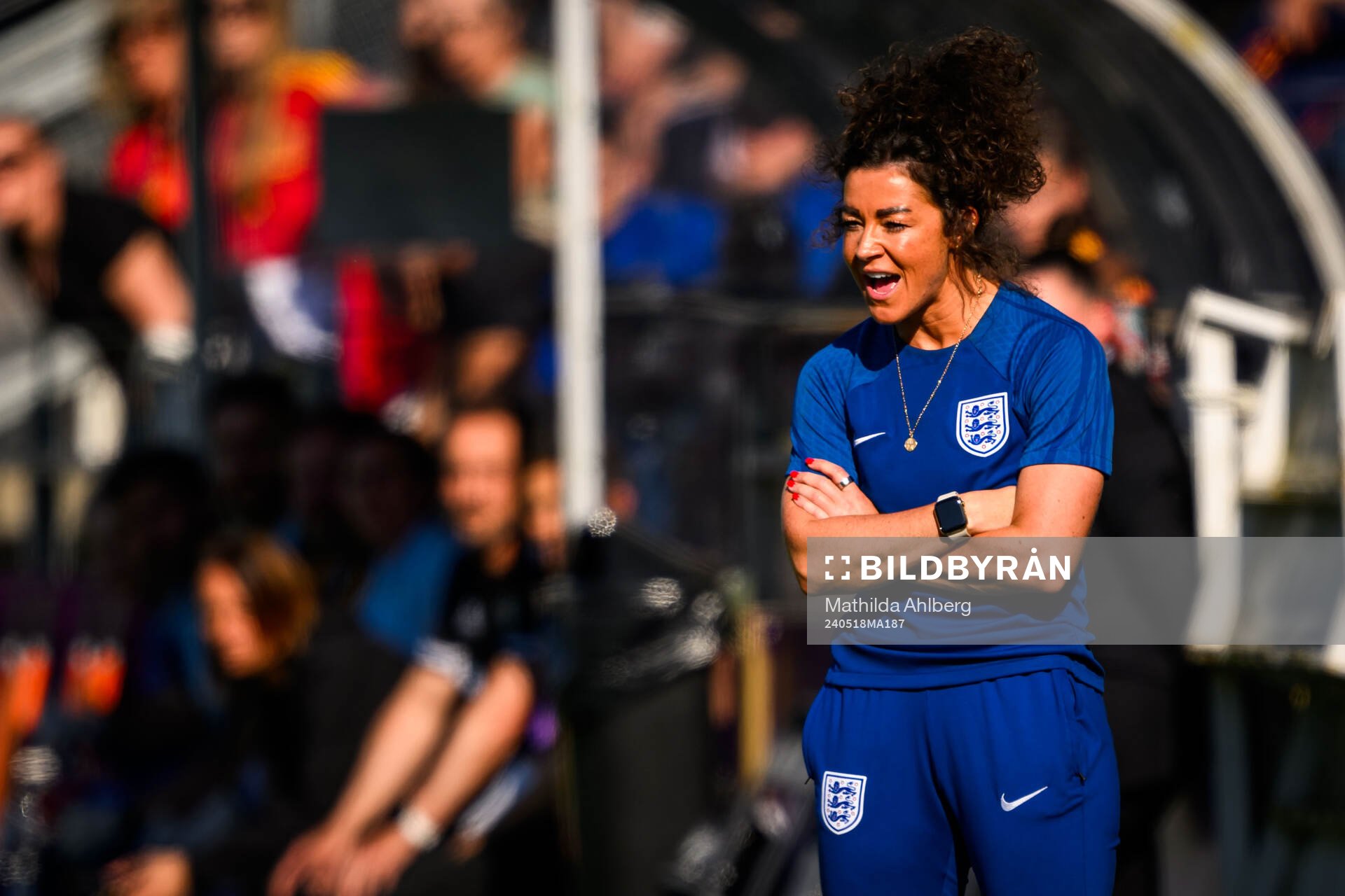 Head coach Natalie Henderson of England