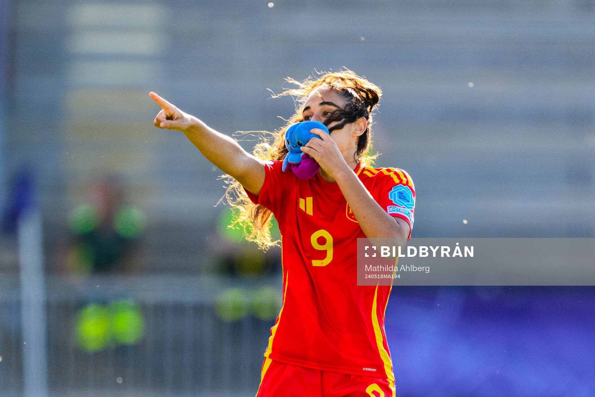 Celia Segura of Spain celebrates scoring 0-3