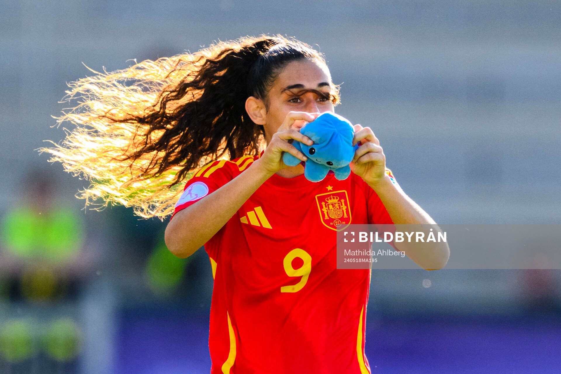 Celia Segura of Spain celebrates scoring 0-3