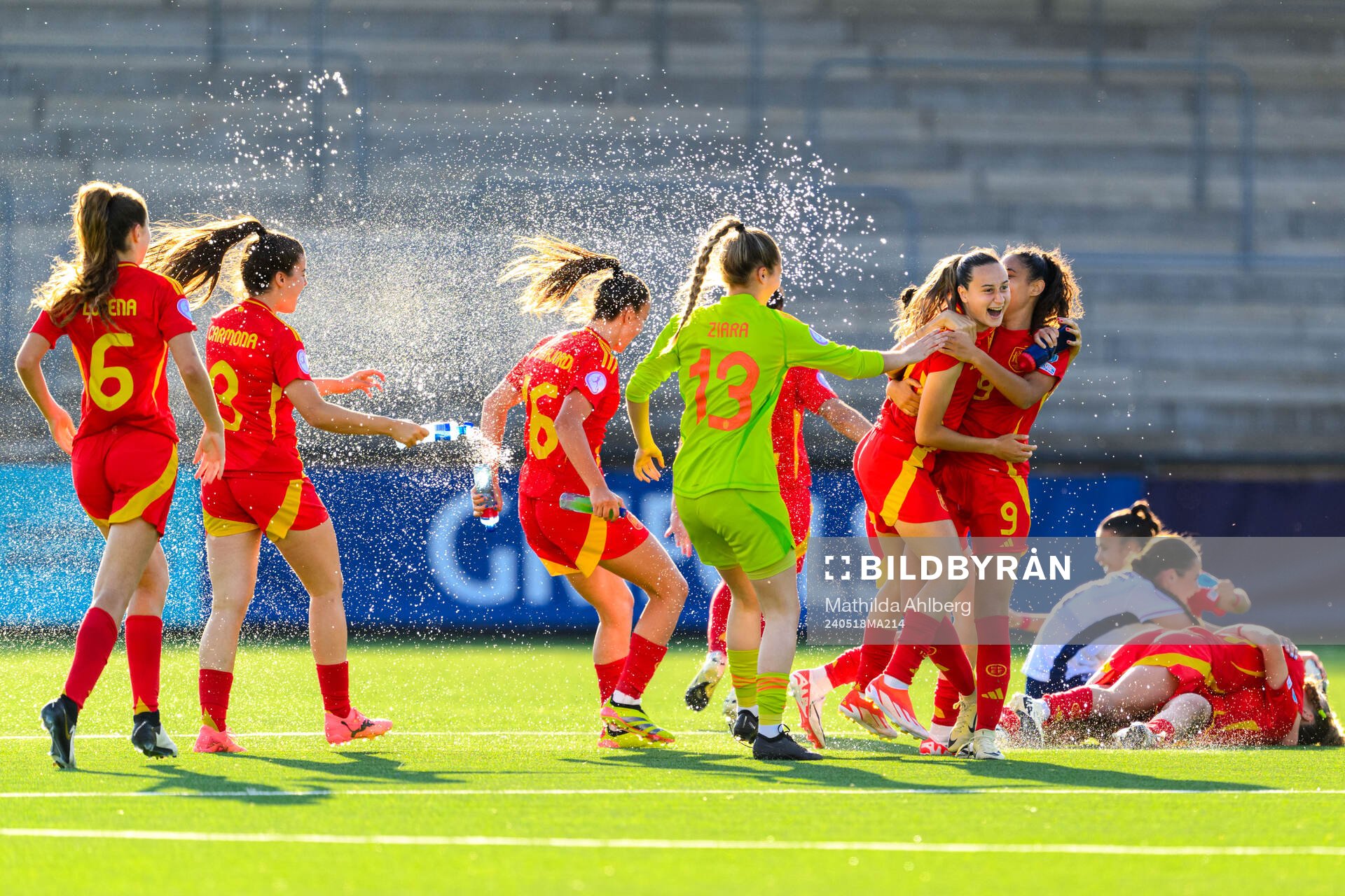 Alba Cerrato and Celia Segura of Spain celebrate
