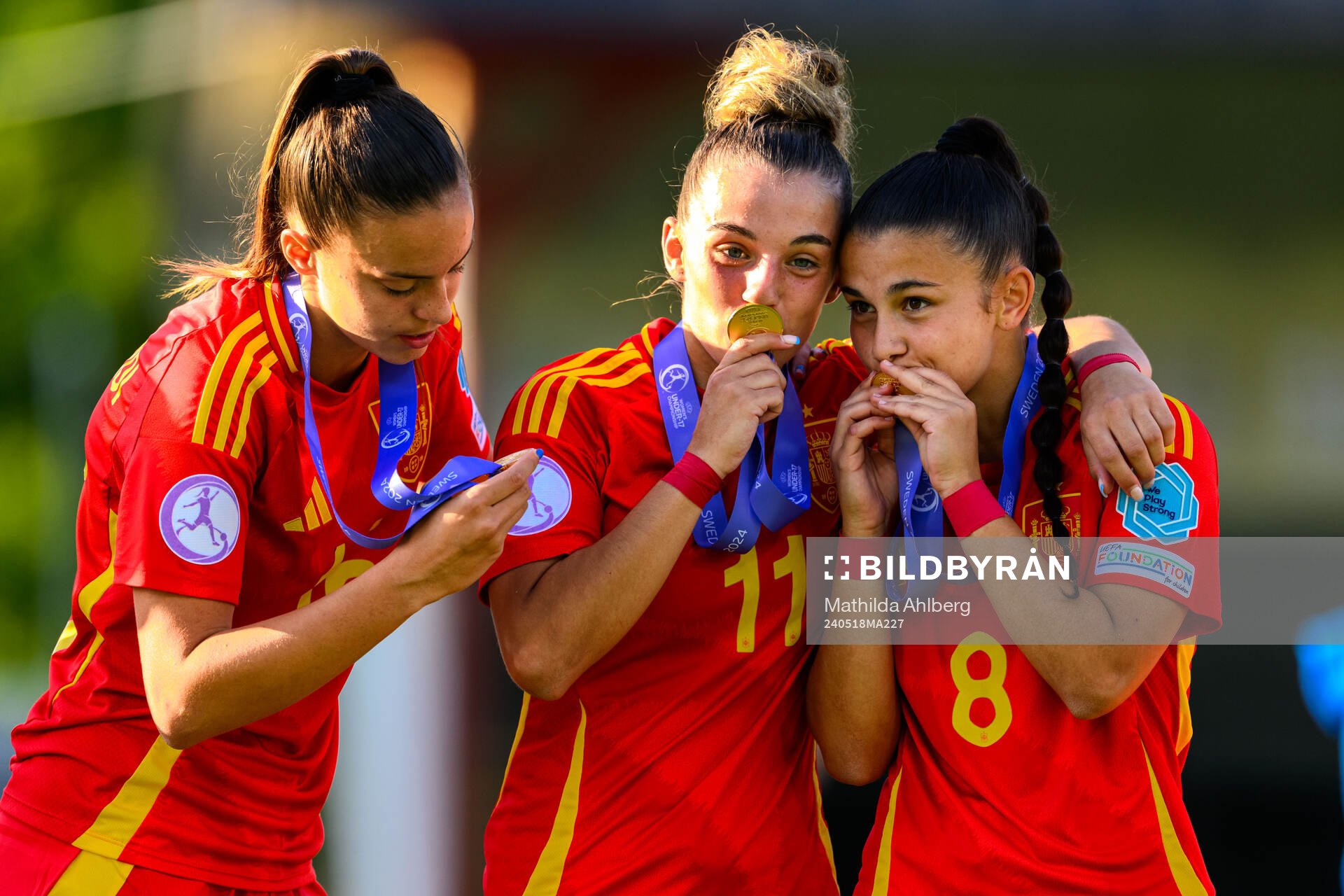 Irune Dorado and Folgado of Spain celebrate