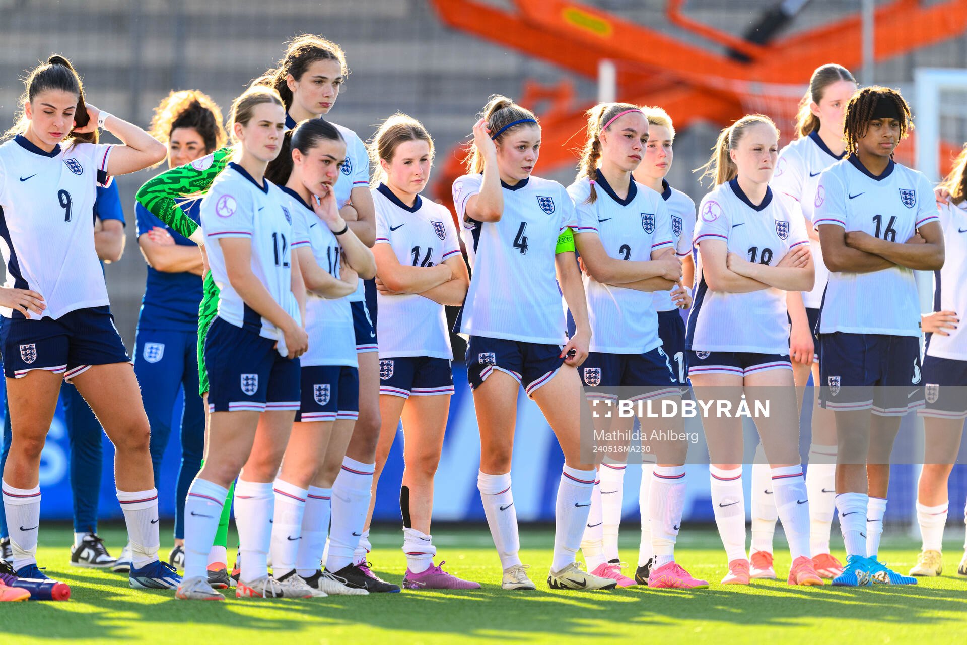 Players of England looks dejected