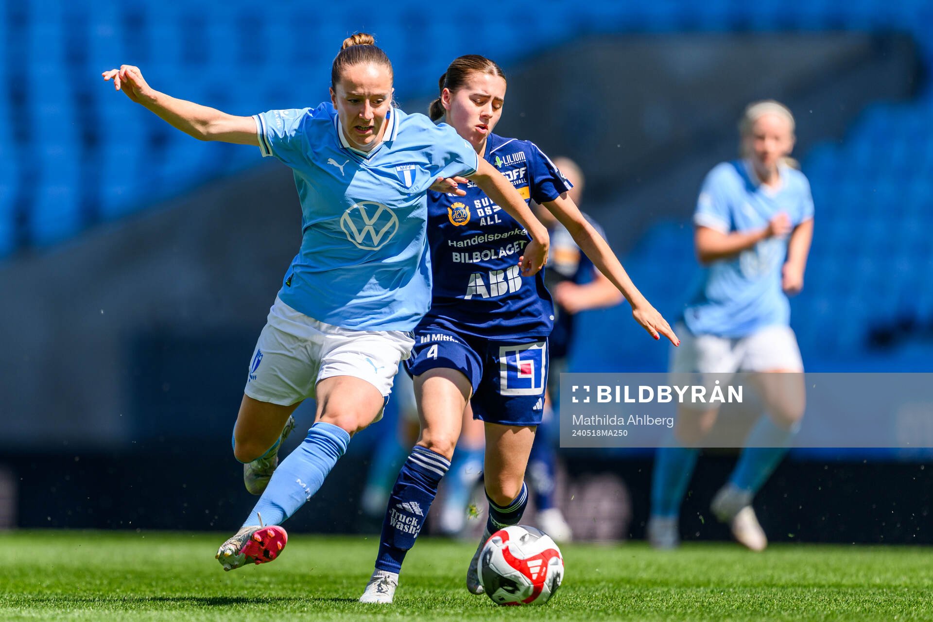 Malmö FFs Anna Plantin och Sundsvalls Jennifer Olofsson