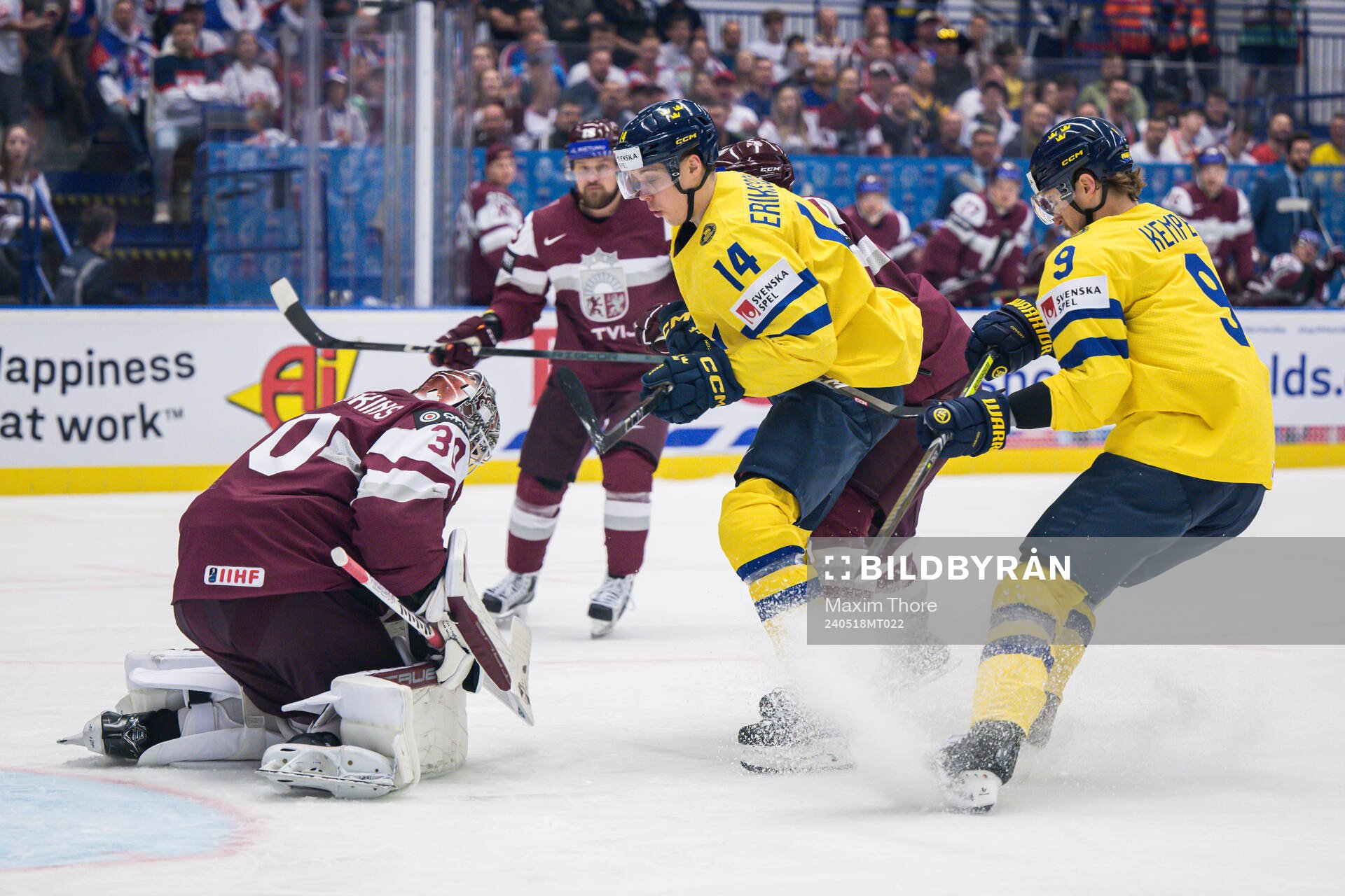 Joel Eriksson Ek and Adrian Kempe of Sweden