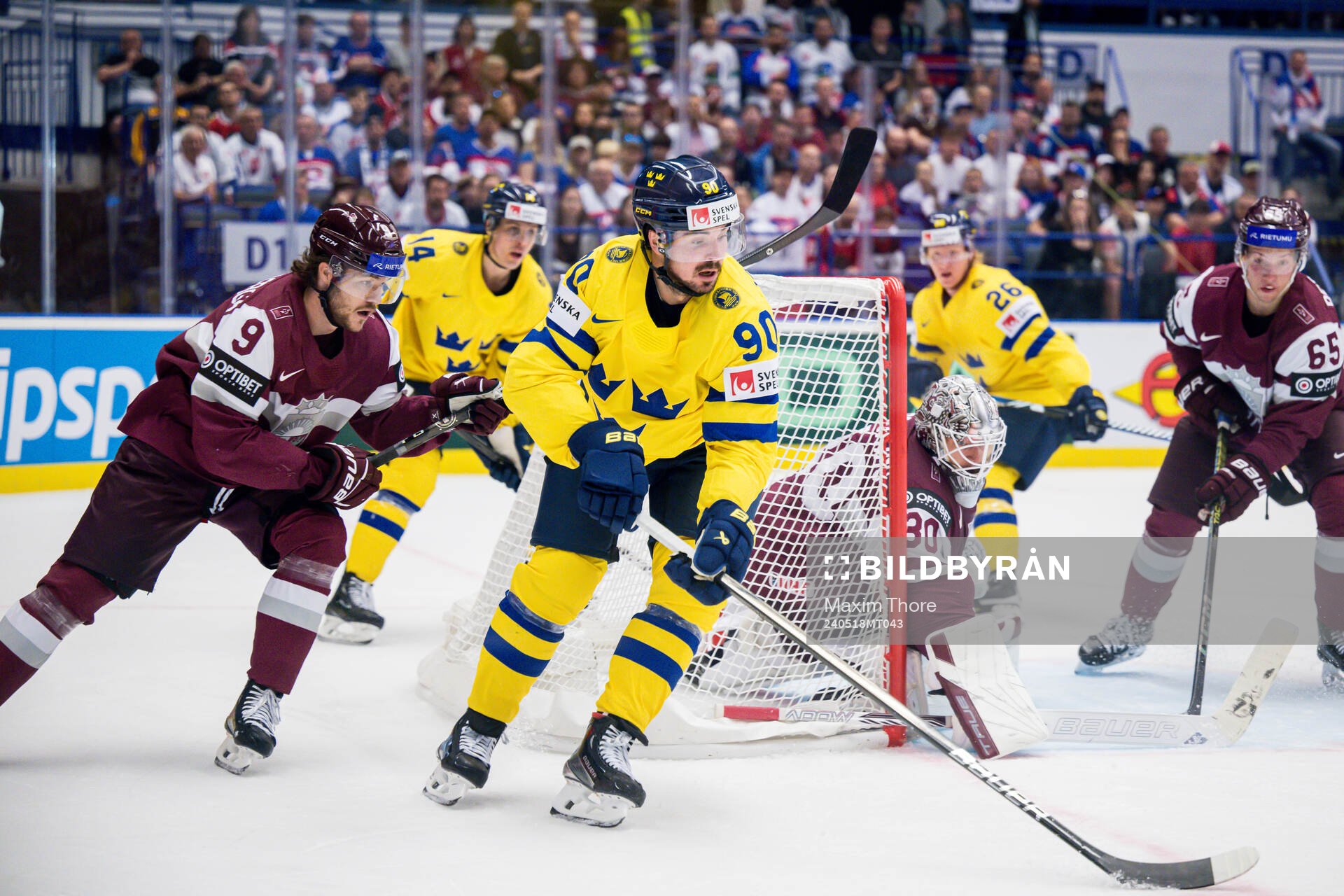 Renars Krastenbergs of Latvia and Marcus Johansson of Sweden
