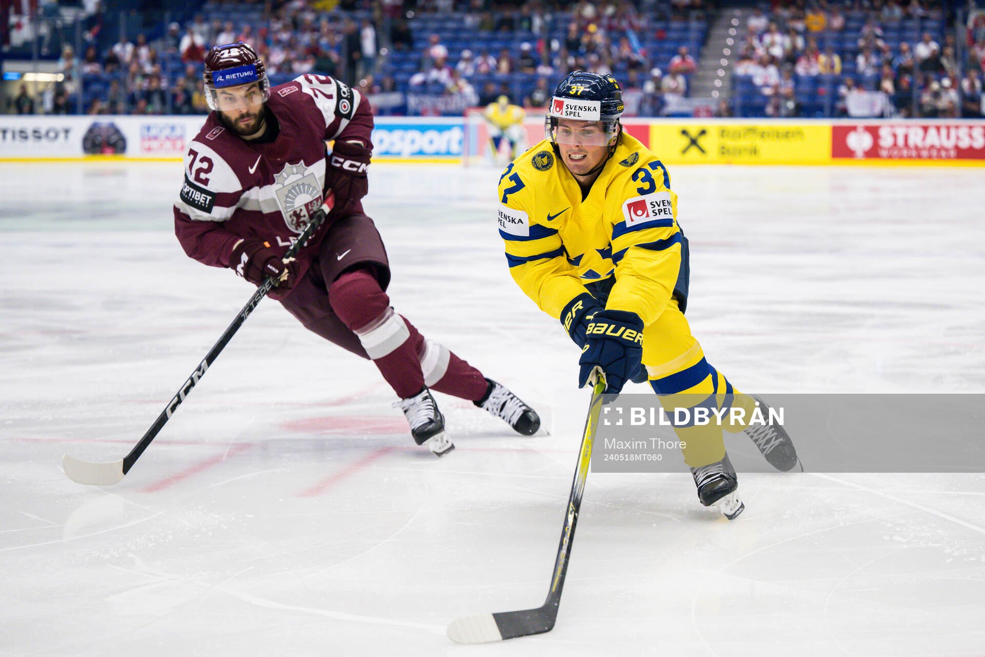 Janis Jaks of Latvia and Isac Lundeström of Sweden