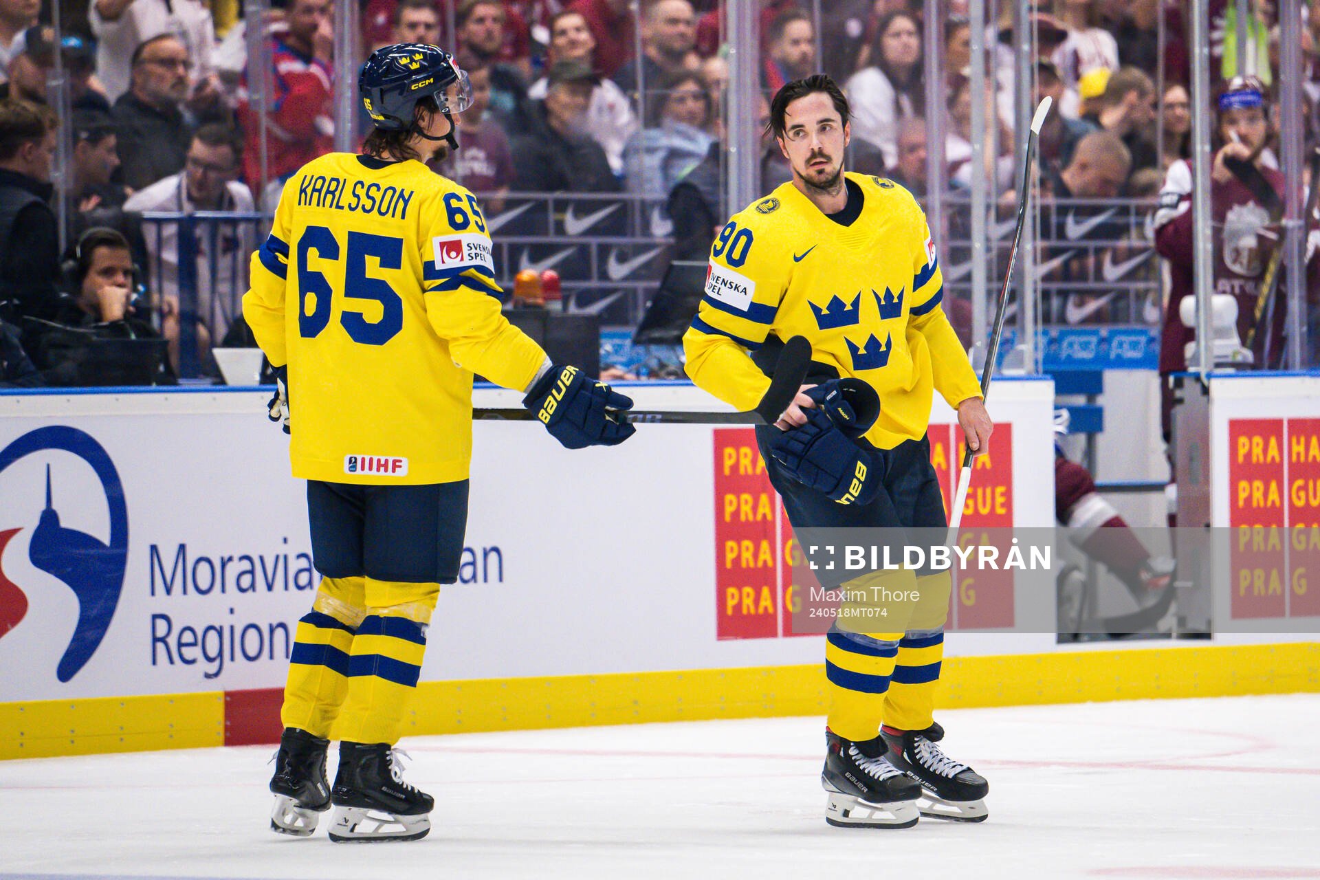 Erik Karlsson and Marcus Johansson of Sweden