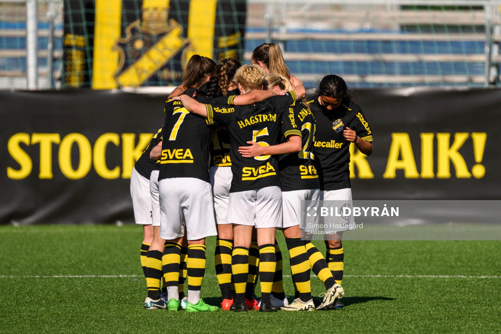 AIKs spelare jublar