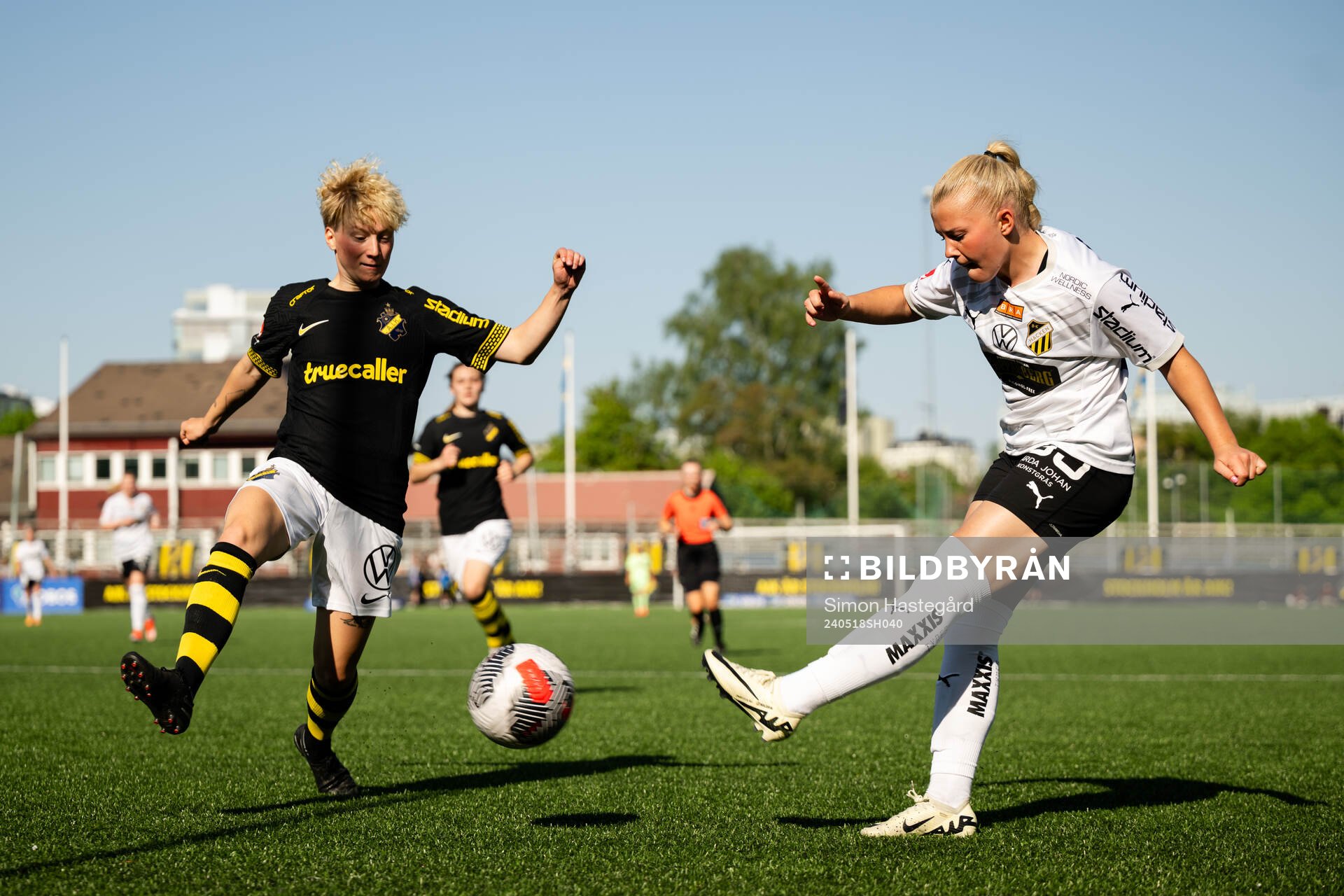AIKs Monica Hagström och Häckens Matilda Nildén