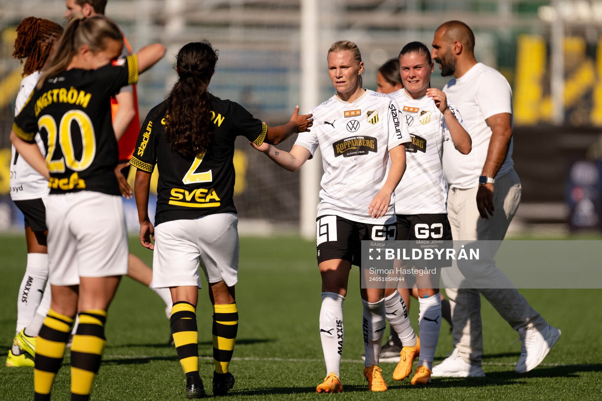 Häckens Josefine Rybrink jublar