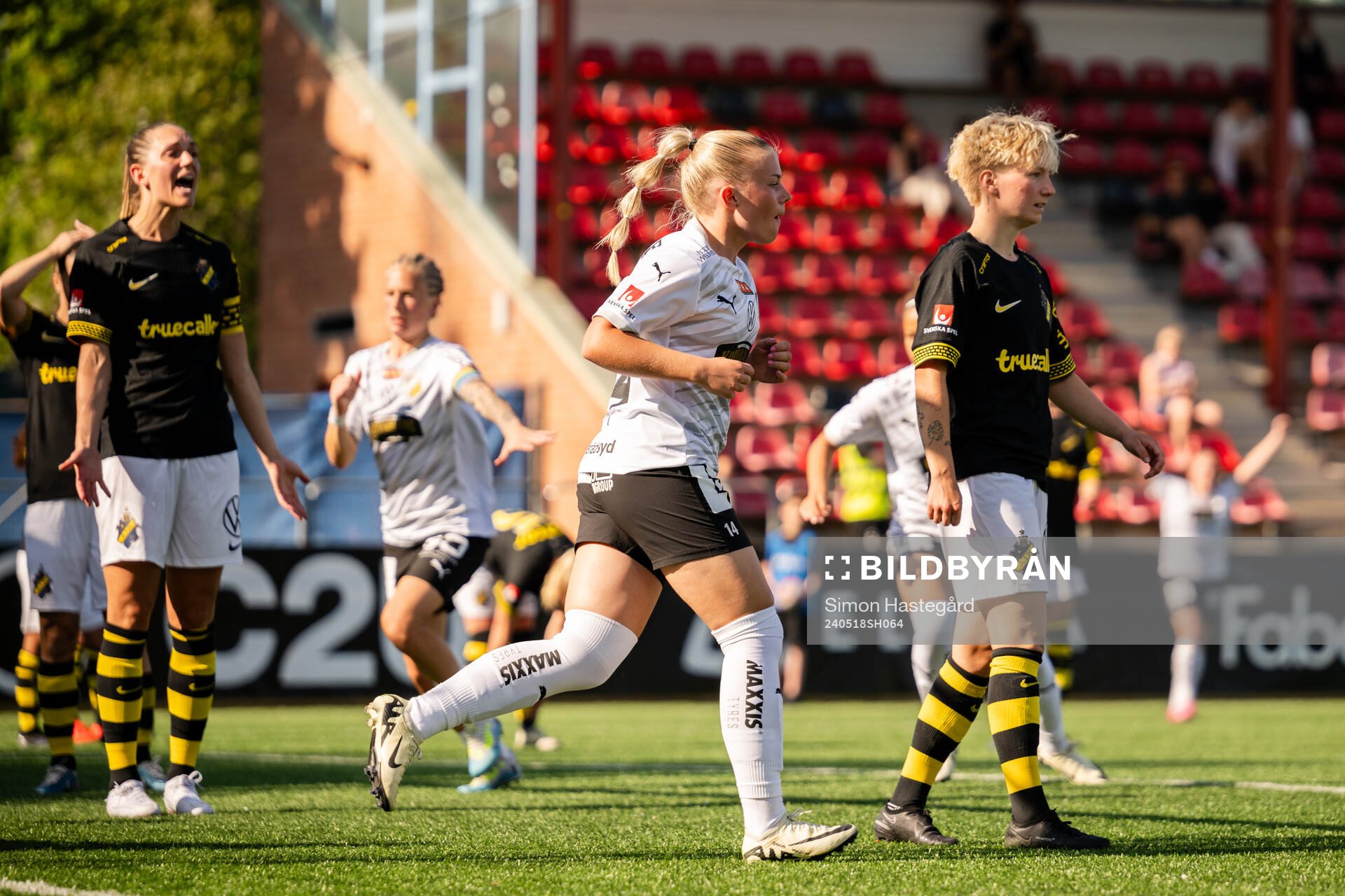 Häckens Matilda Nildén jublar