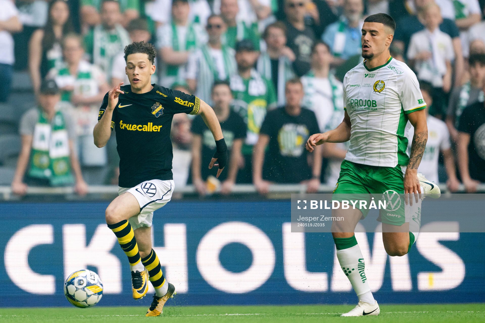 AIKs Victor Goncalves Andersson och Hammarbys Edvin Kurtulus