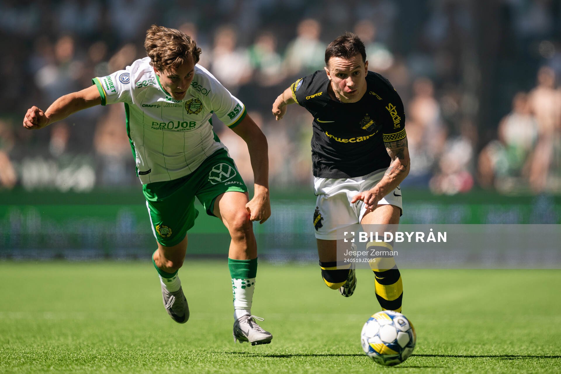Hammarbys Hampus Skoglund och AIKs Bersant Celina