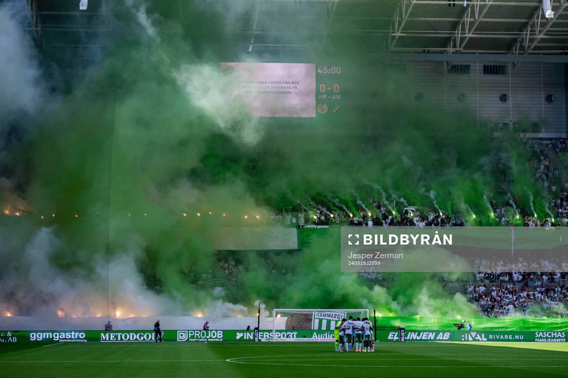 Hammarbys supportrar med tifo