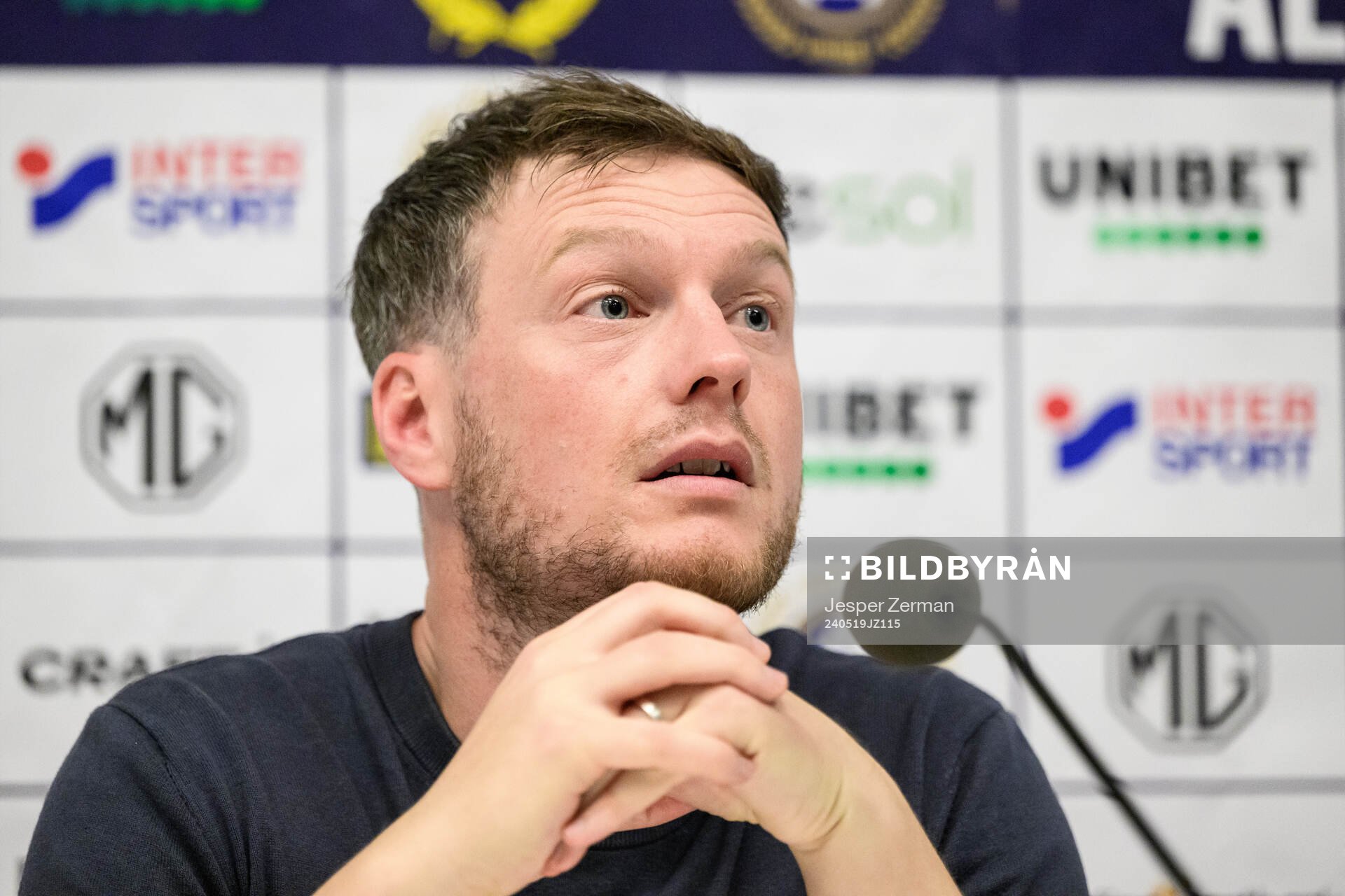 Hammarbys tränare Kim Hellberg på presskonferensen