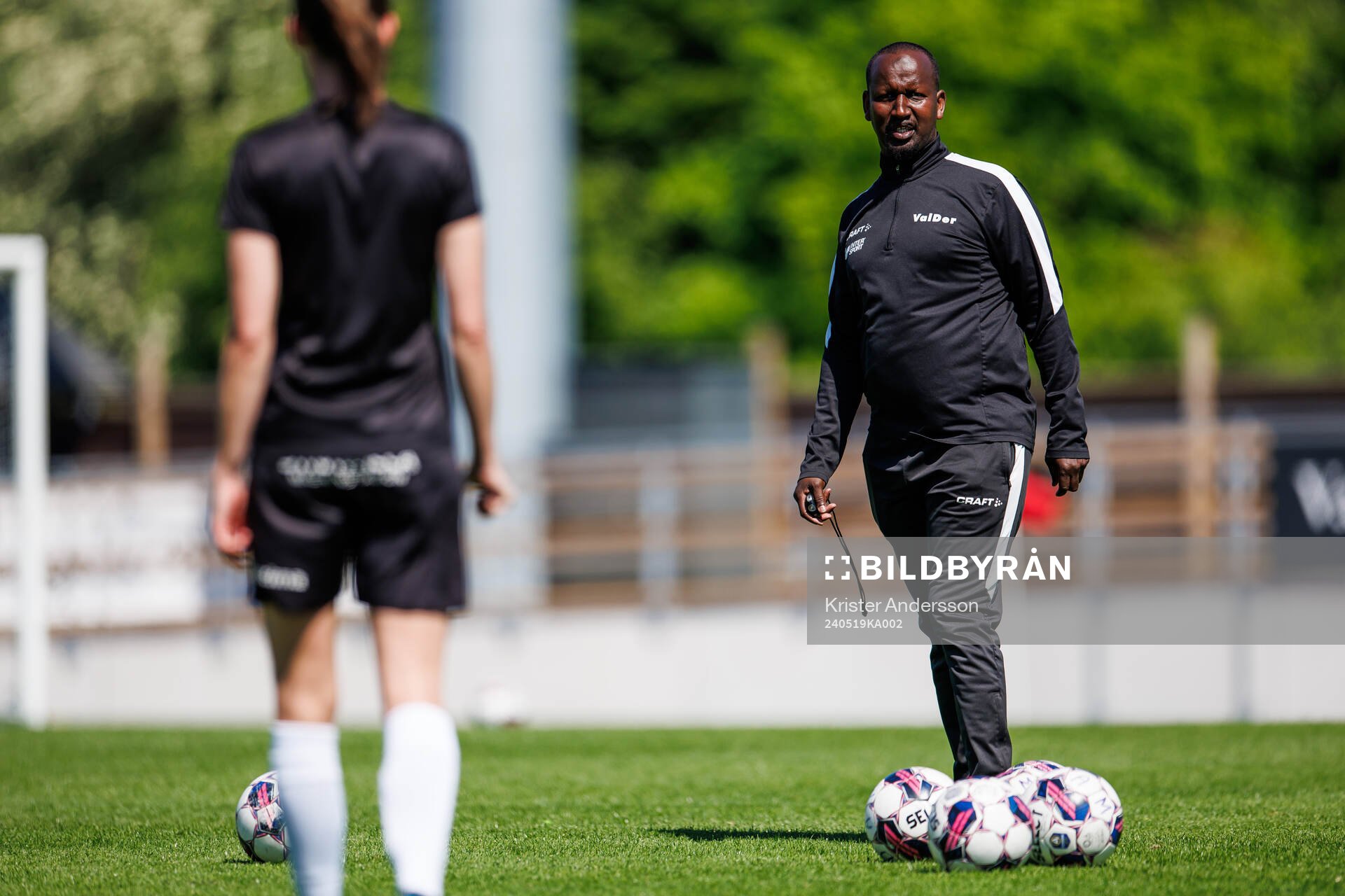Valders tränare Mohamed Omar