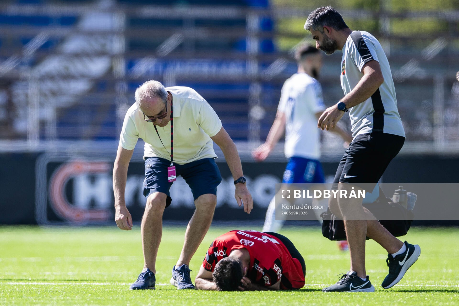 Brommapojkarnas André Calisir har ont