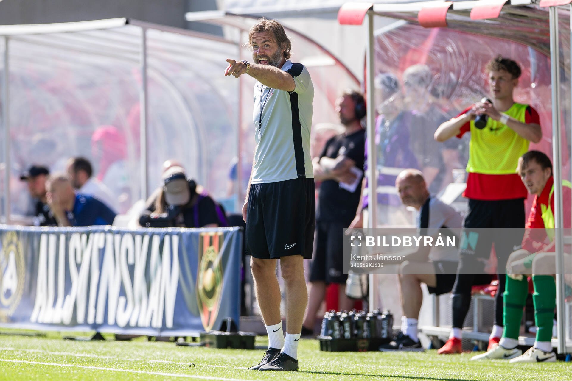 Brommapojkarnas tränare Olof Mellberg