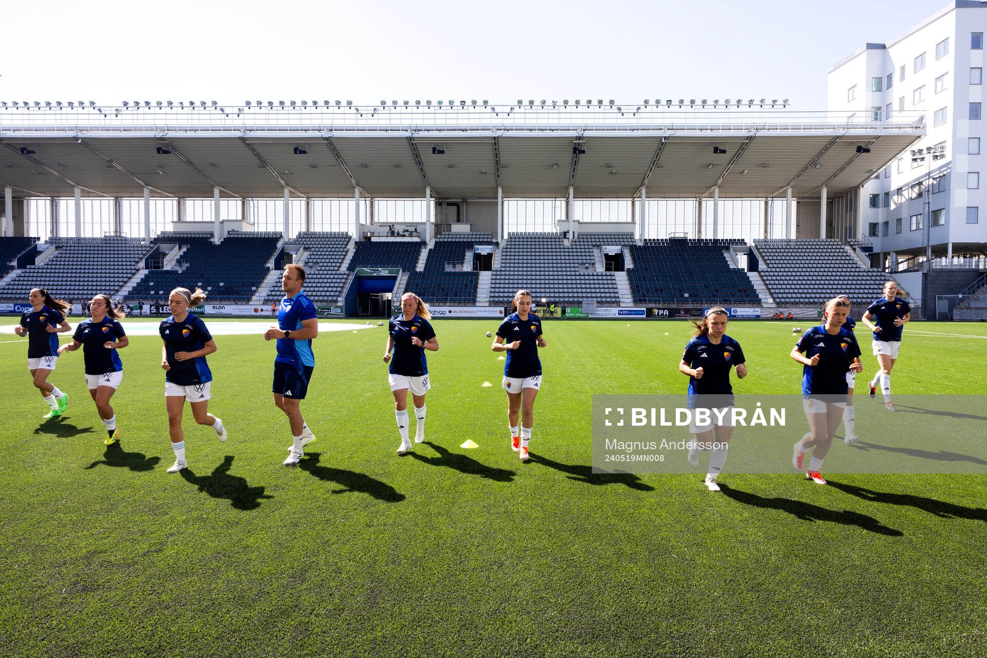 Djurgårdens spelare på uppvärmningen