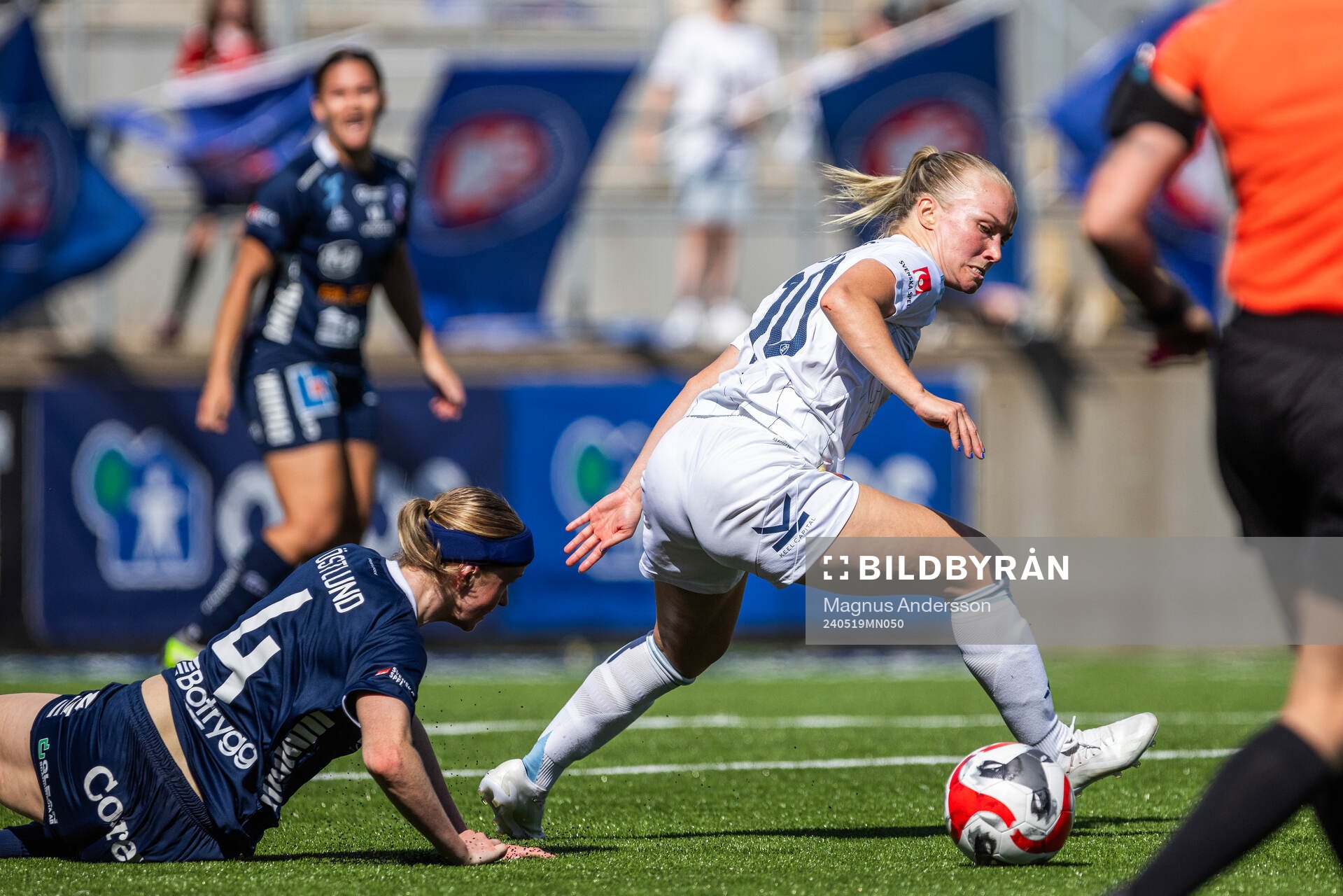 Linköpings Emma Östlund och Djurgårdens Tove Almqvist