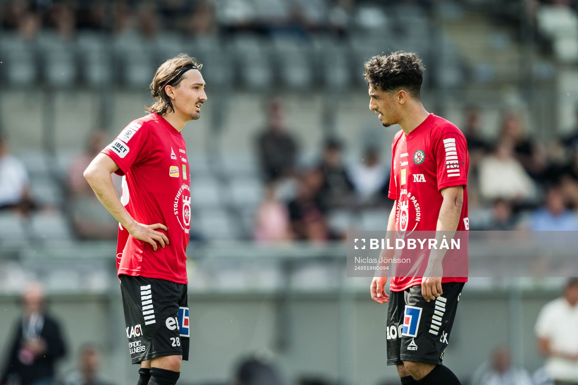Örebros Adam Bark och Elias Barsoum deppar