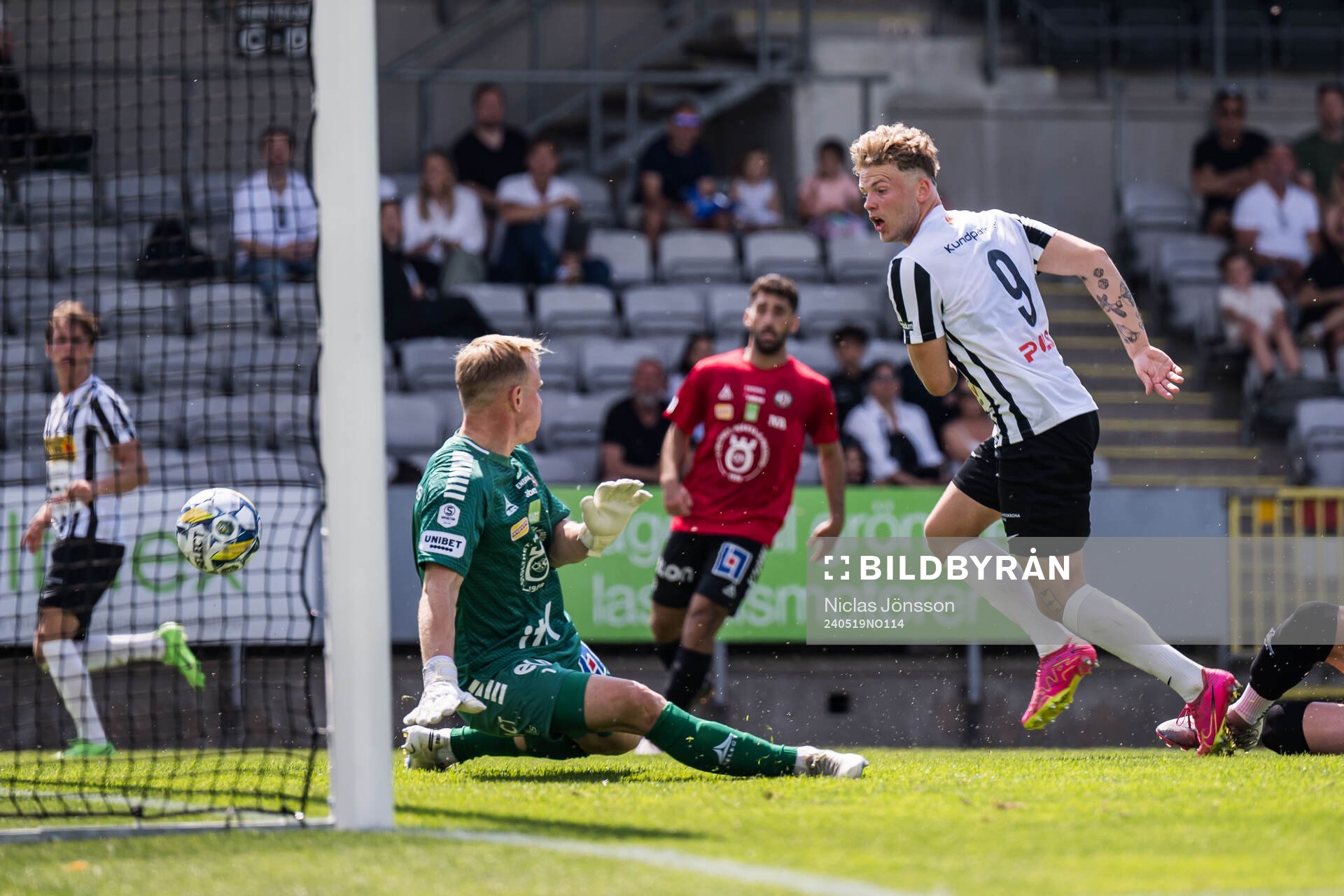 Örebros målvakt Malte Påhlsson och Landskronas Frederik
